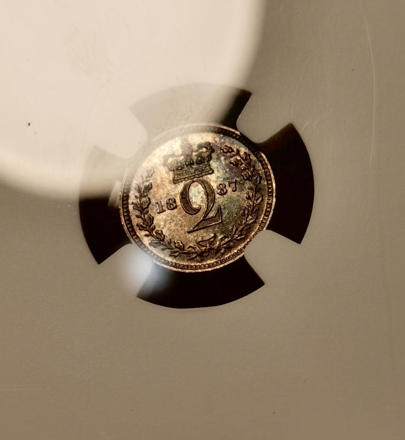 甄臻铺-世界币章拍卖（第38期）立冬小精品场，送拍享返佣金等优惠多多 NGC-MS64 AU58-MS64 1887年小维洗脚币，绚烂五彩，三便士包浆太厚低评