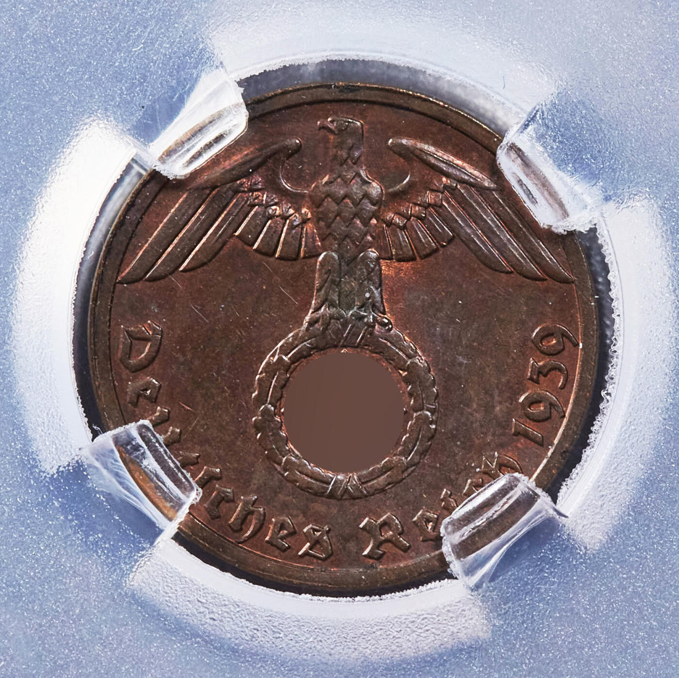 【俄甄集藏】2025年(044)11-12星期三晚 19:30 全场包邮 德国第三帝国1938-1939年A版1、2芬尼铜币，TQG AU58，两枚一组，如需原图，请联系客服