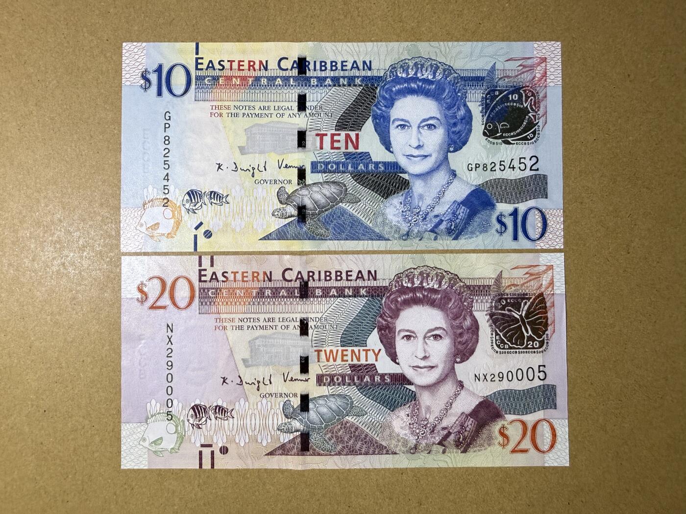 《艾美收藏》第219期-11.9周日外币畅拍场 东加勒比10、20元2张 UNC 2015年 女王