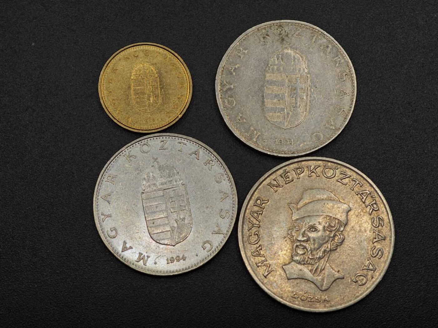 【淘币小摊】实时拍第七百九十一拍   散币纸币套币场   满百包邮可预留二周 每周一统一发货  