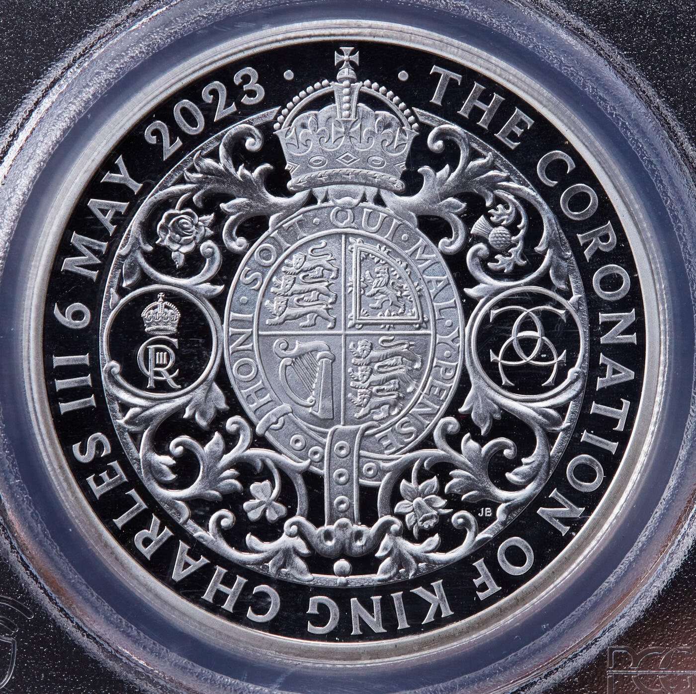 【俄甄集藏】2025年(044)11-12星期三晚 19:30 全场包邮 英国2023年纪念查尔斯三世加冕国王5镑加厚2盎司精制大银币，PCGS PR69DC，重62.86克，999银，发行量1006枚，热门品种，设计精美