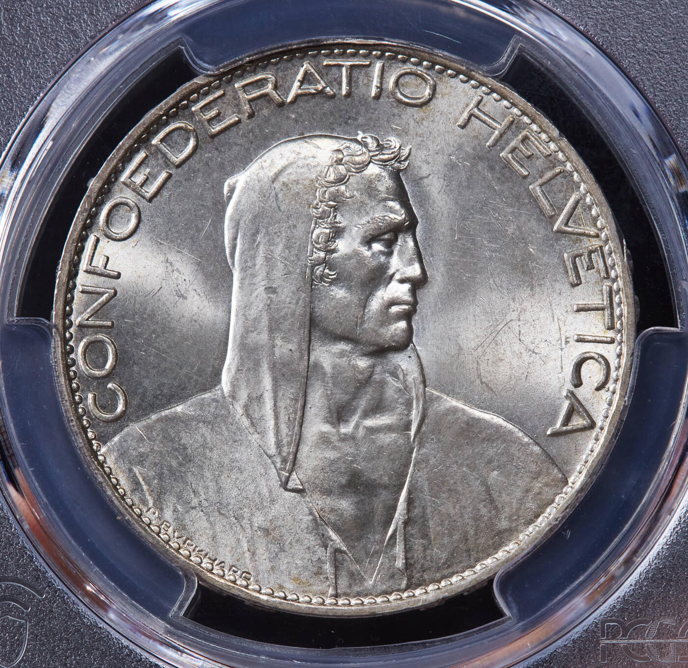 【俄甄集藏】2025年(044)11-12星期三晚 19:30 全场包邮