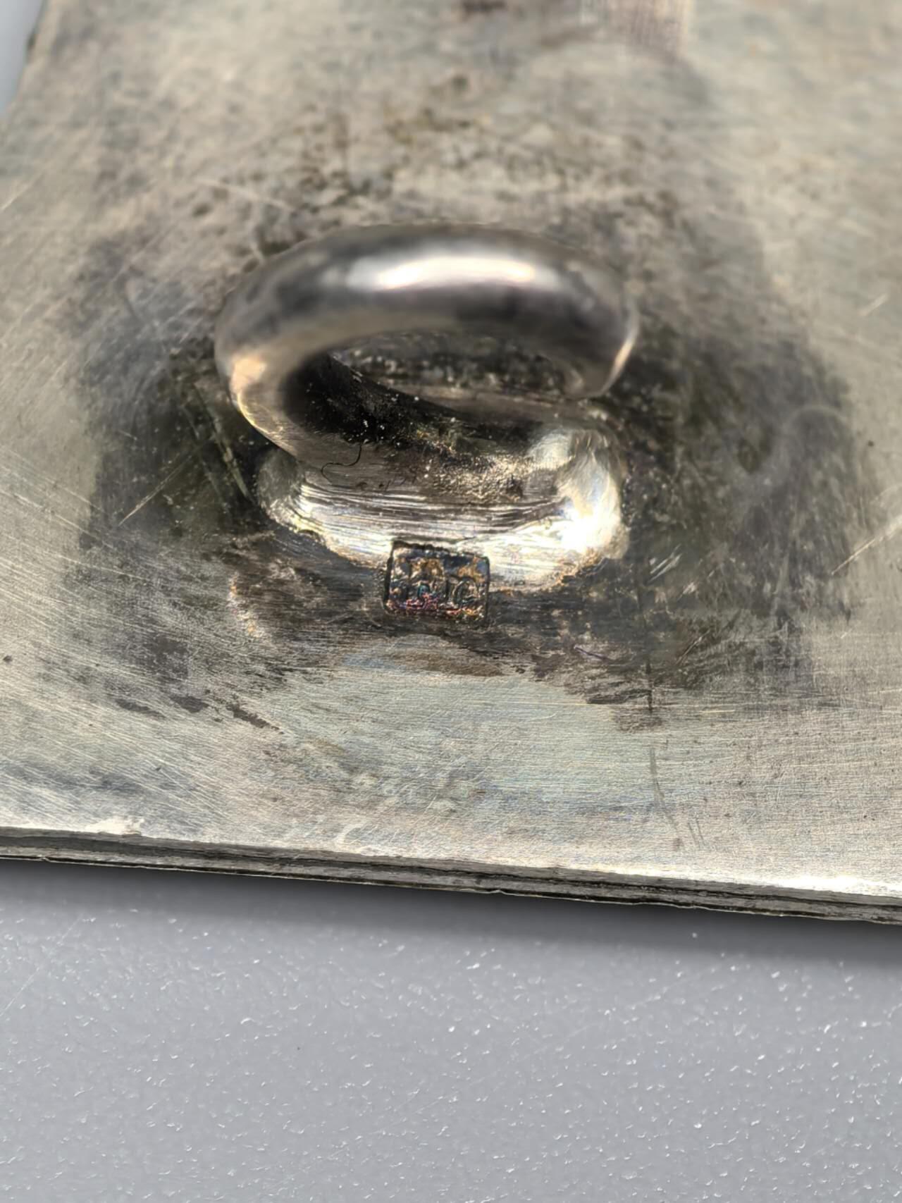 小驴勋章奖章收藏11月8日周六晚6点拍卖（珍爱和平，收藏战争，铭记历史，勿忘国耻，忠党爱国。有偿代拍，送拍规则在简介最后，参拍须阅读规则后再参拍，关系到运费包装发货时效真假辨别等关键信息，拍卖时不再发原图，看大图店主微信码在最后拍品里） 德国一战一级铁十字勋章带原盒，背打FR厂标，铁质核心，框根据经验极大概率是银质