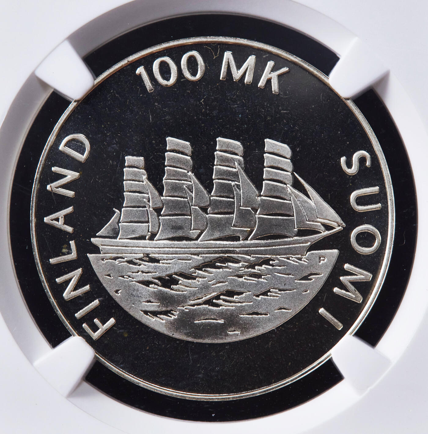 【俄甄集藏】2025年(044)11-12星期三晚 19:30 全场包邮 芬兰1991年纪念奥兰群岛自治70周年100马克精制银币，NGC PF69UC，重24克，92.5%银，发行量7000枚，总筋品种，稀少