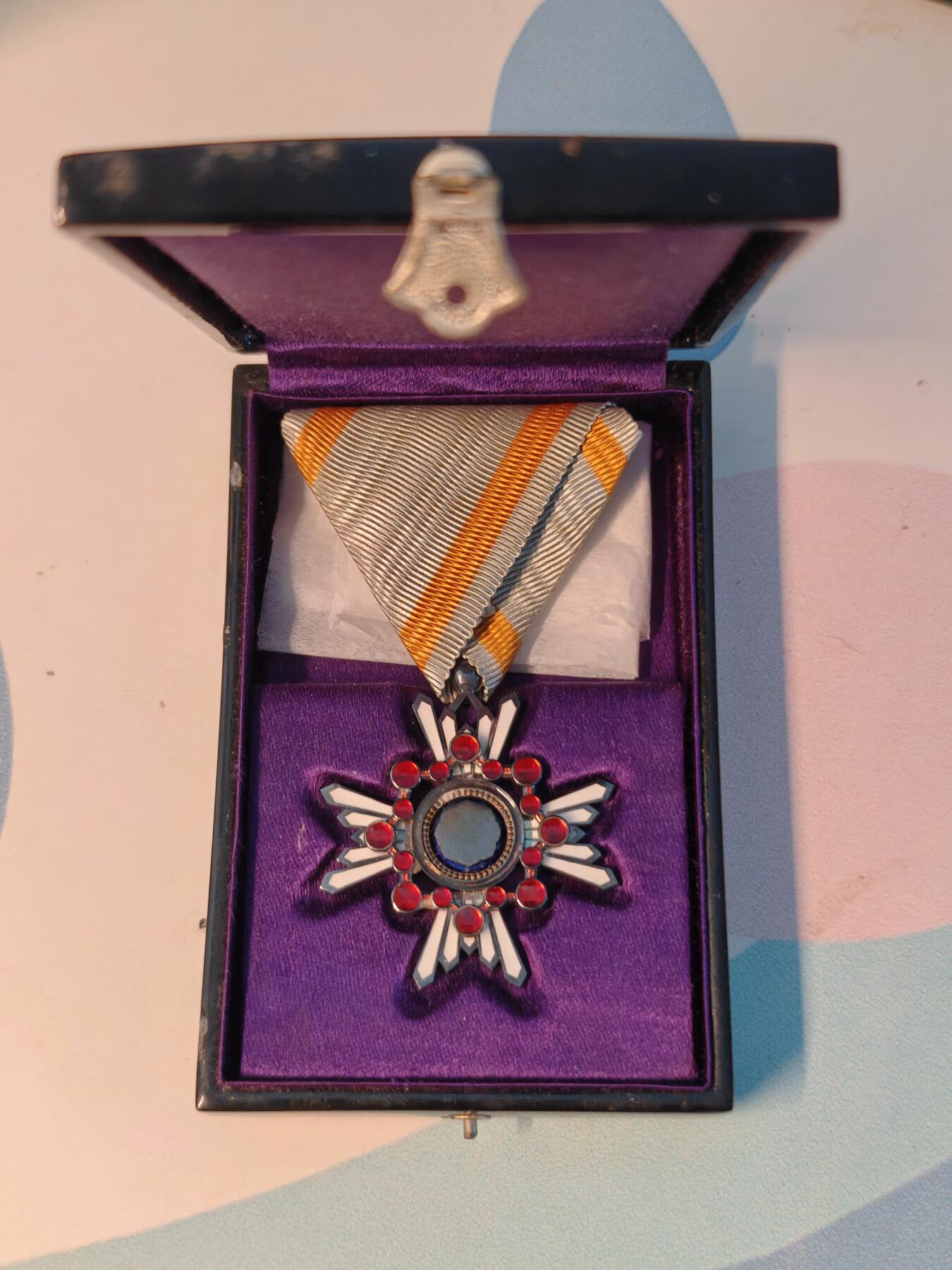 东亚勋章徽章主题拍卖1 勋六等瑞宝章