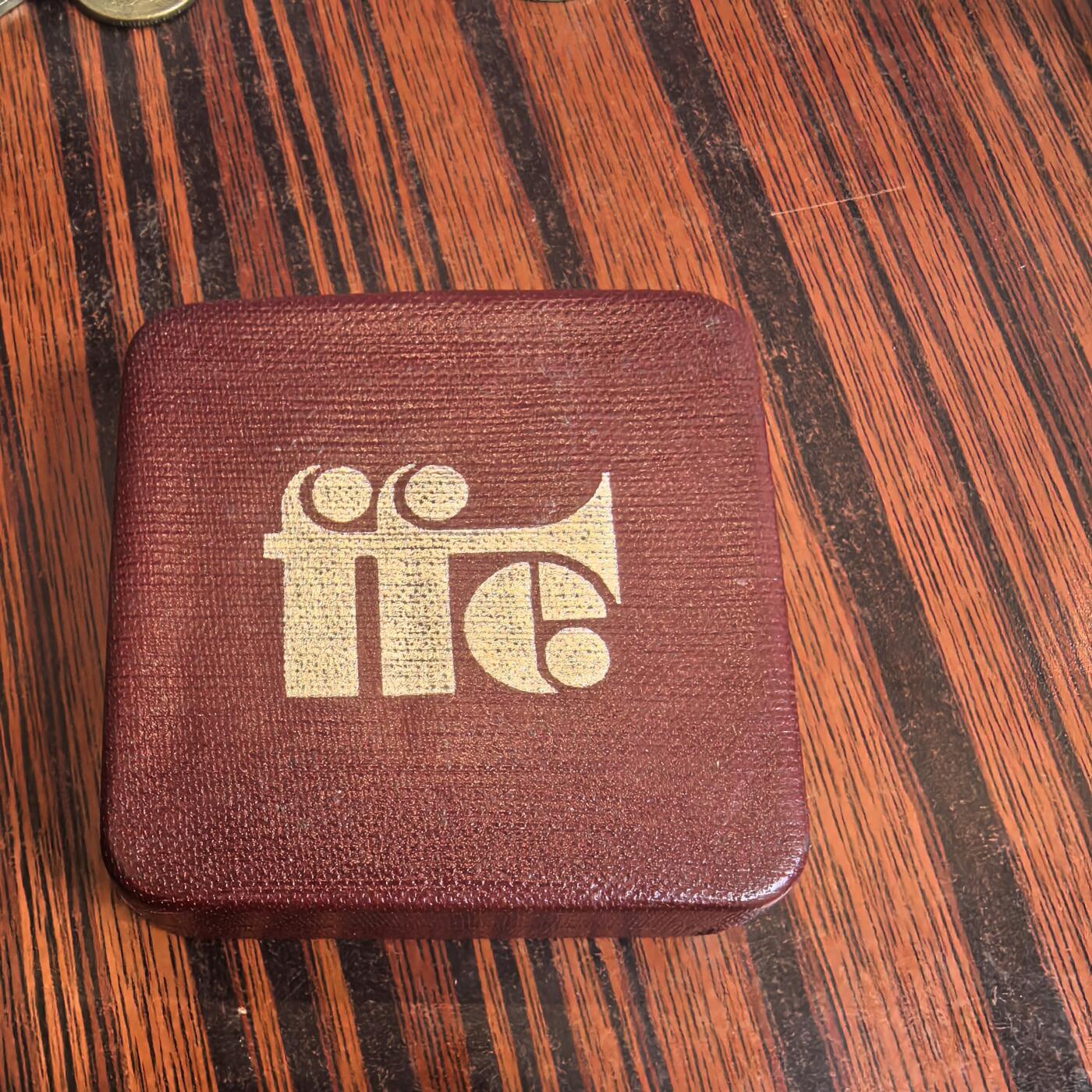 泡泡币外币第二十五场可代拍15038385335微信 纪念币。