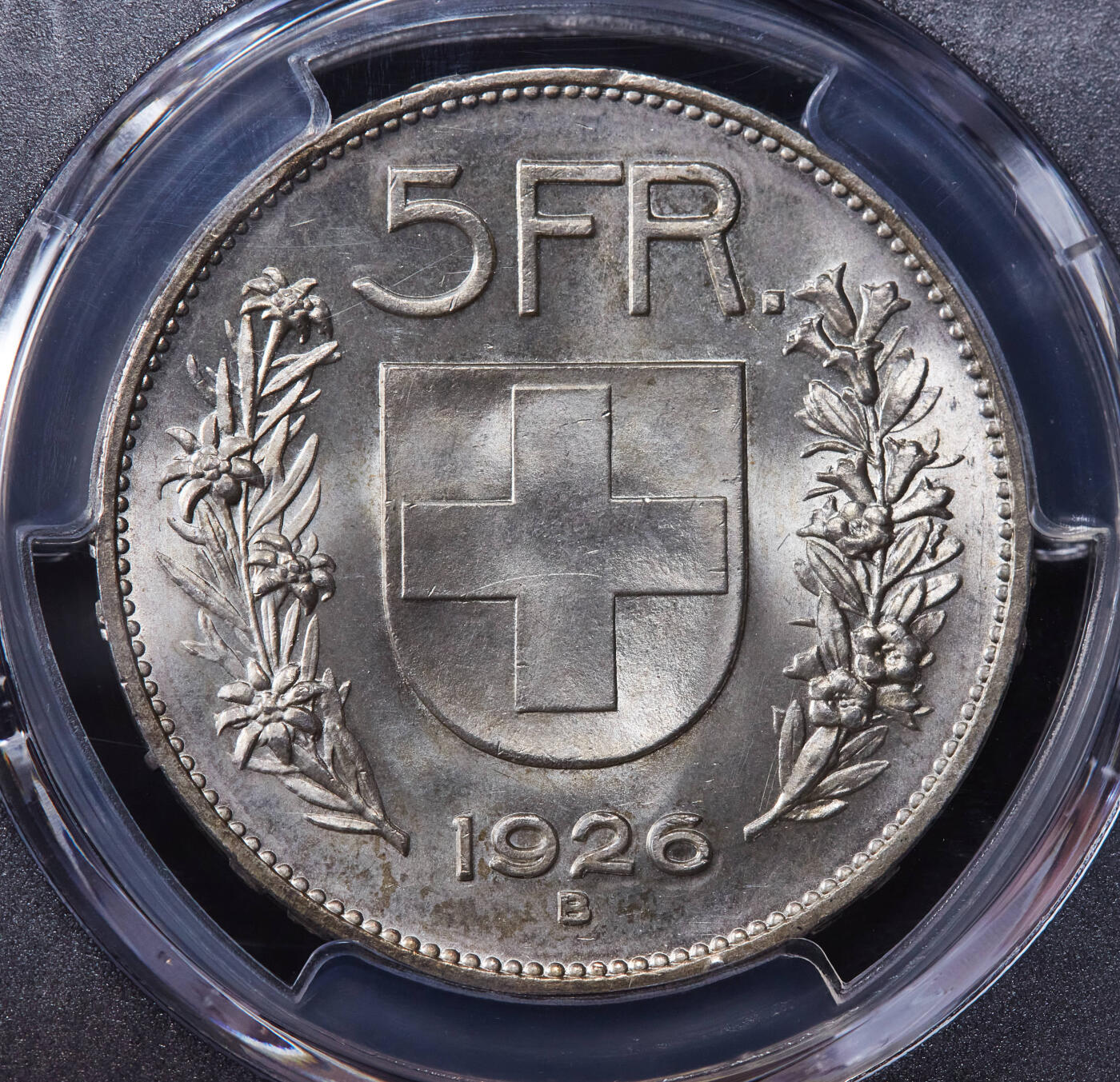 【俄甄集藏】2025年(044)11-12星期三晚 19:30 全场包邮