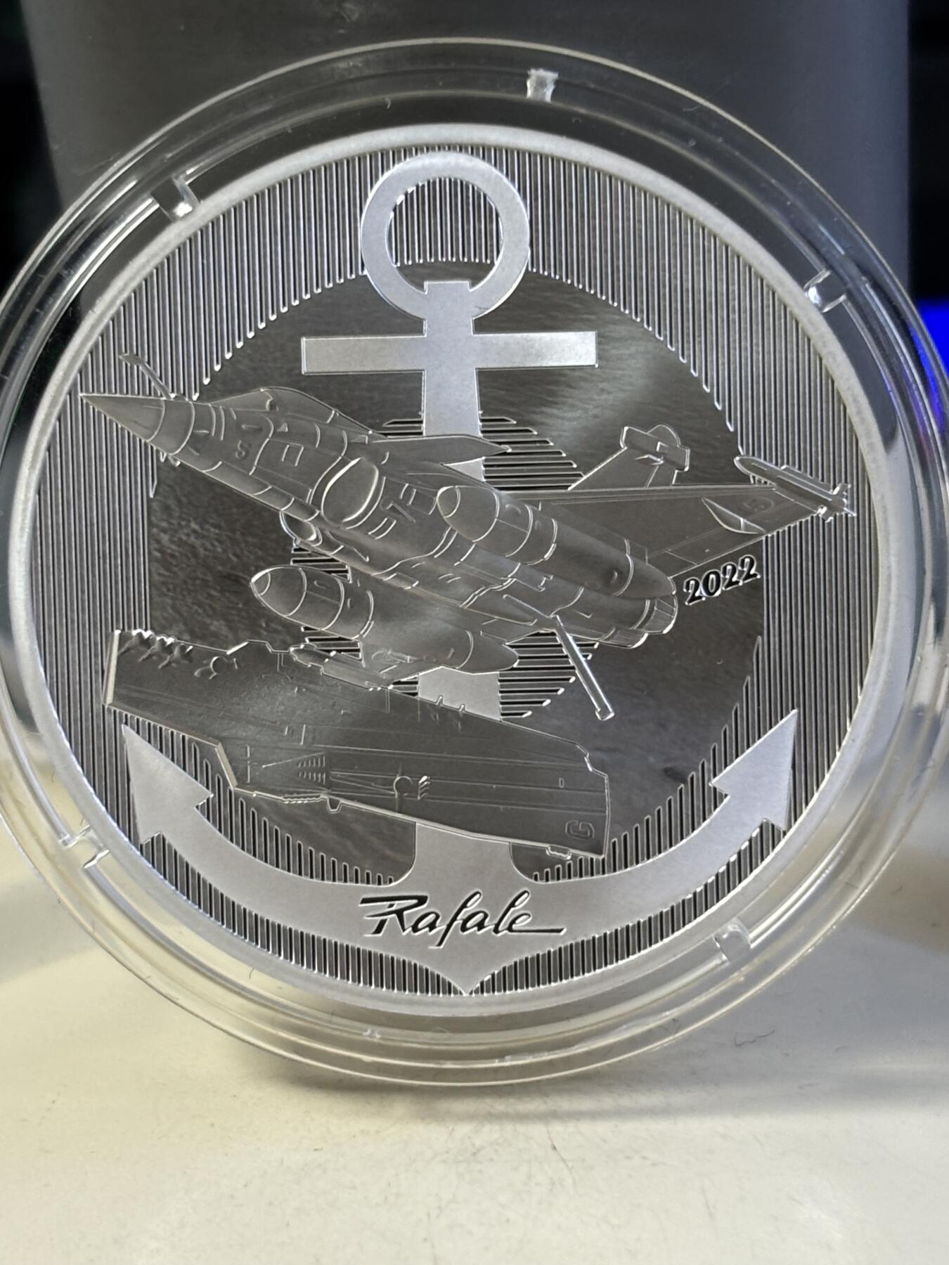 第181期拍卖  法国2022年航空历史-阵风战斗机20周年10欧精制银币，999银，22.2克，发行3000枚