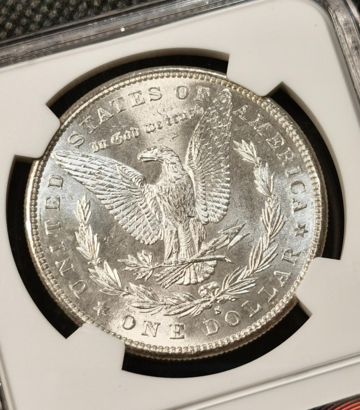 甄臻铺-世界币章拍卖（第38期）立冬小精品场，送拍享返佣金等优惠多多