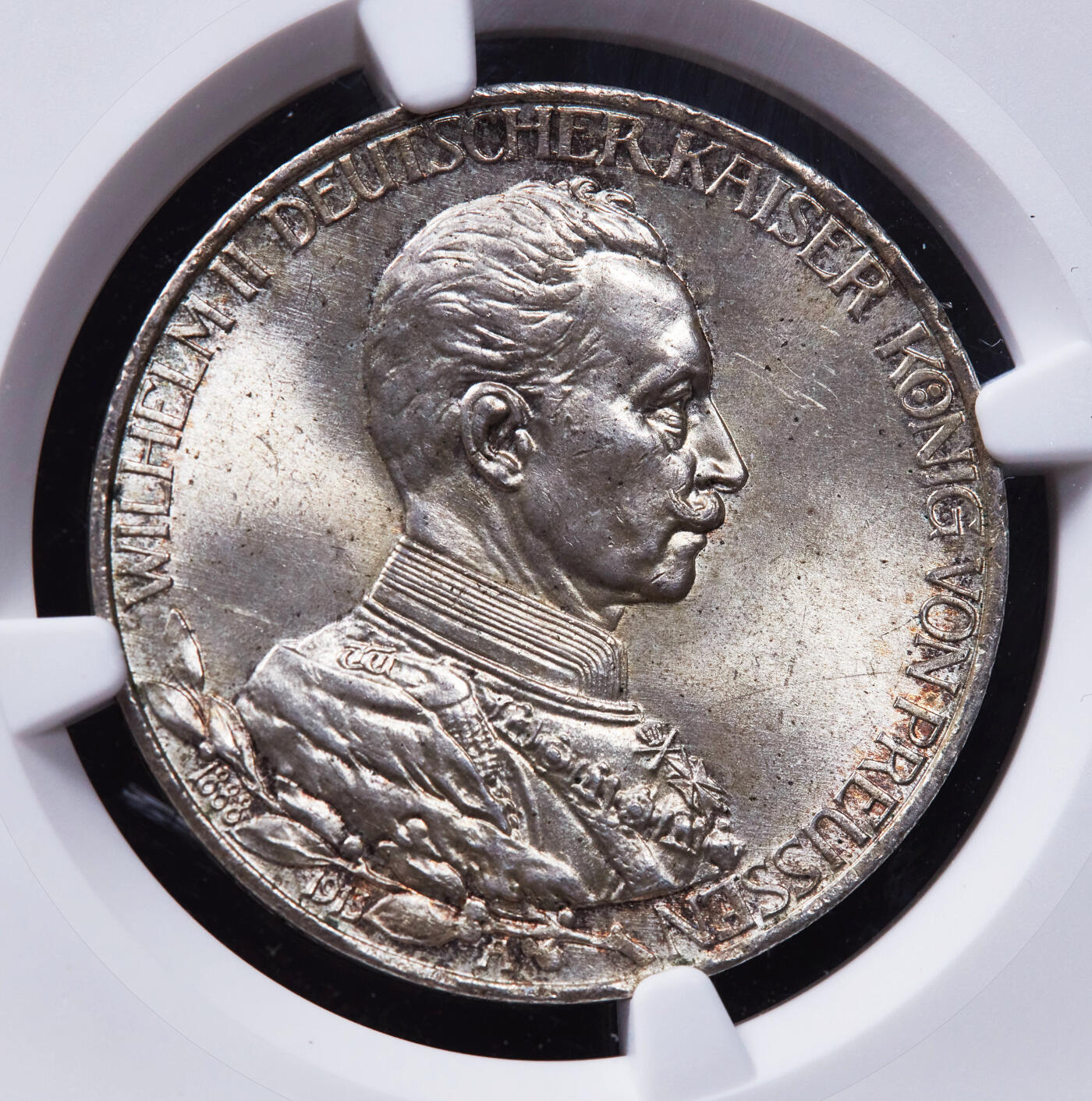 【俄甄集藏】2025年(044)11-12星期三晚 19:30 全场包邮 德国普鲁士1913年A版威廉二世军装3马克银币，NGC MS64，黄油彩包浆，十字转光品相，状态养眼