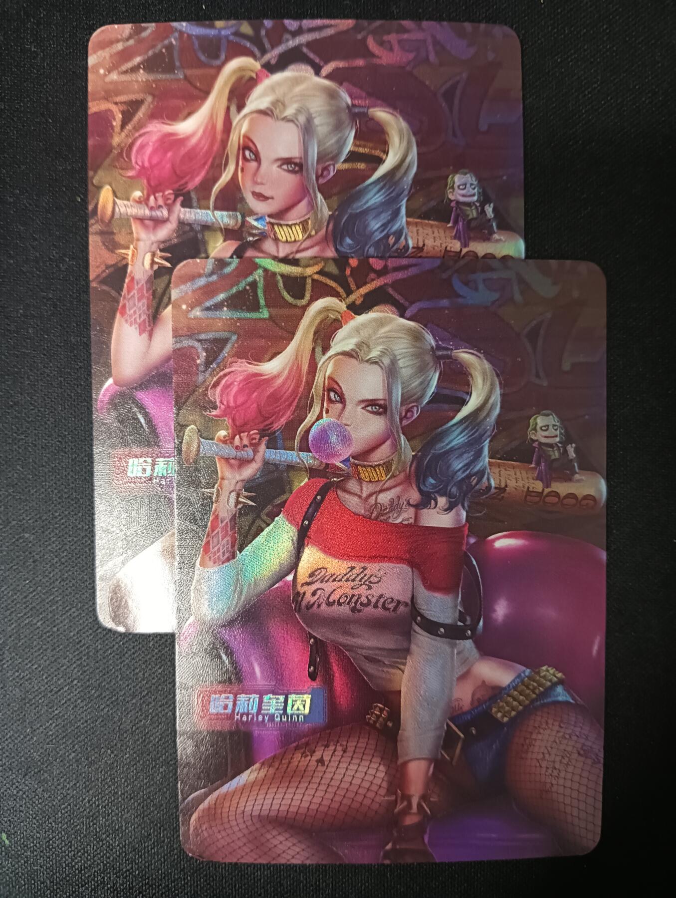 花开卡拍第46期（11月9号周日截拍，品控勿拍!!!拍品不寄存，运费5元，自制卡难免瑕疵，可能存在轻微撞角爆边等出厂瑕疵，品控介意勿拍！） 艺术对卡 哈莉奎因 彩闪2张