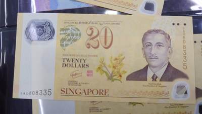 世界钱币～微拍第213期暨2025年第53期  部分库存清仓选号 - 2007年新加坡20元纪念钞 全新绝品无47尾号335
