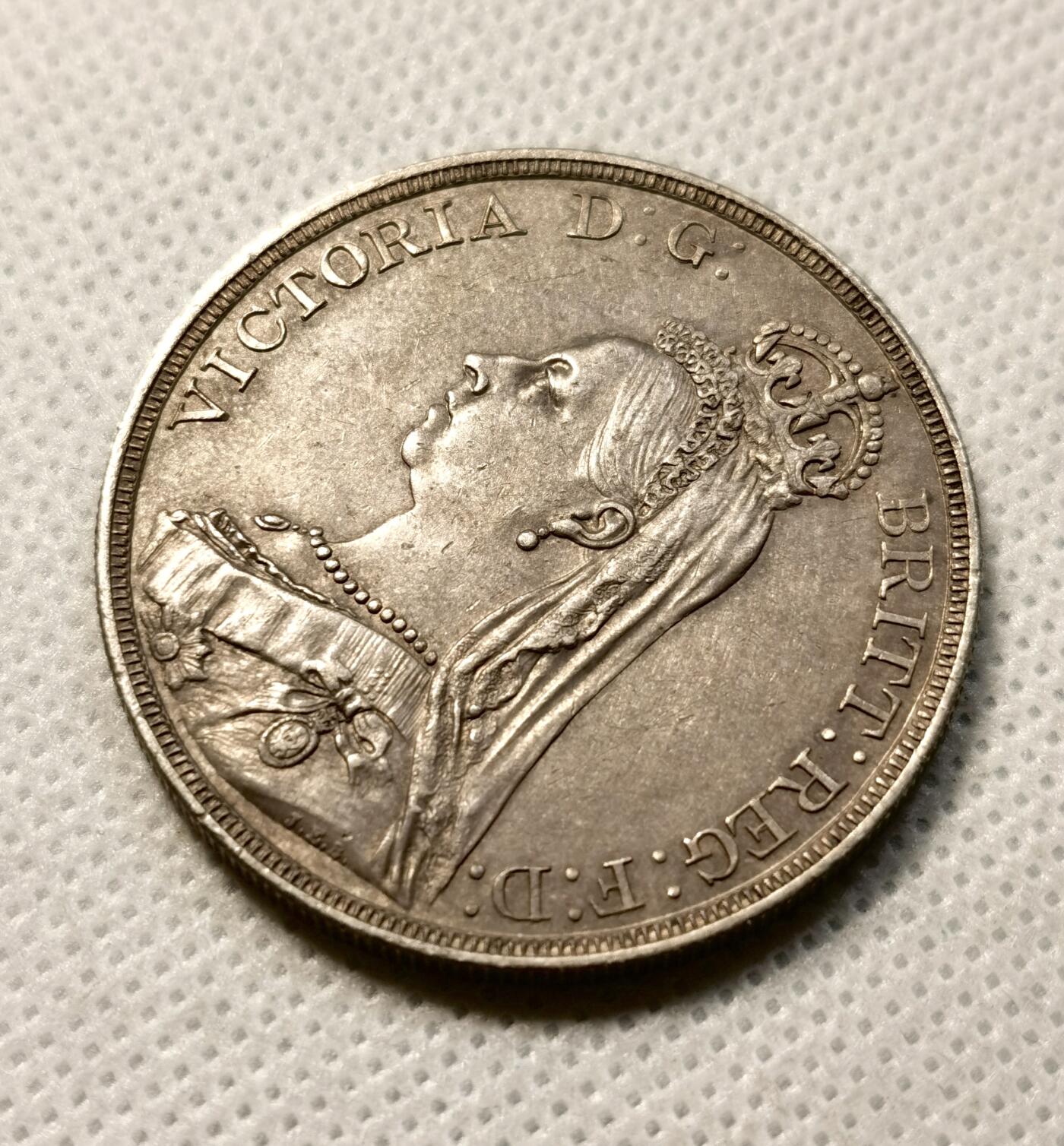 甄臻铺-世界币章拍卖（第38期）立冬小精品场，送拍享返佣金等优惠多多 1887年英国高冠马剑，包浆醇厚MS的品相