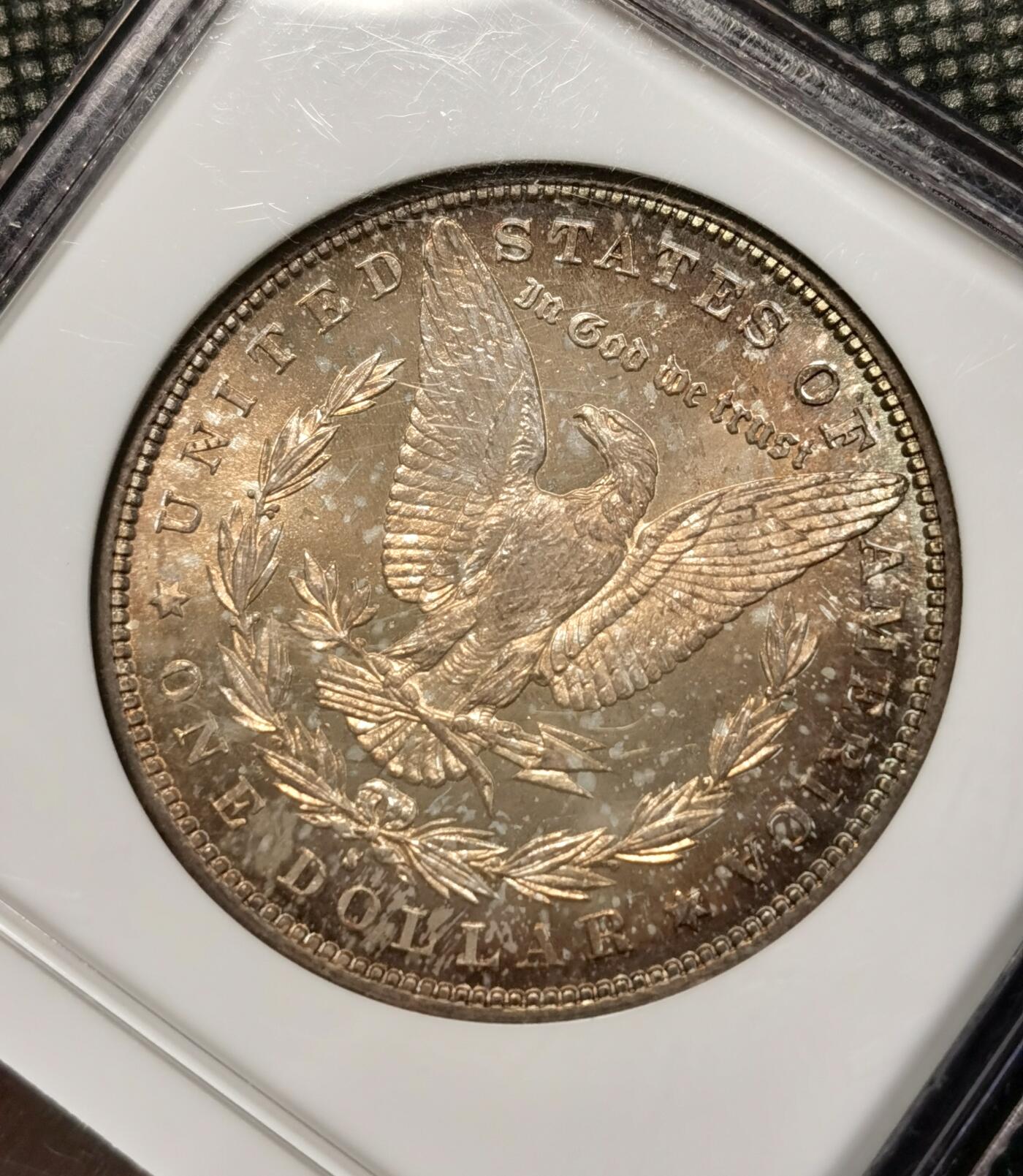 甄臻铺-世界币章拍卖（第38期）立冬小精品场，送拍享返佣金等优惠多多 NGC-MS66 1882年S版摩根，金炫彩包浆，顶级高分，少见年份。参考麦稀奇25年9月底白币成交价2708元