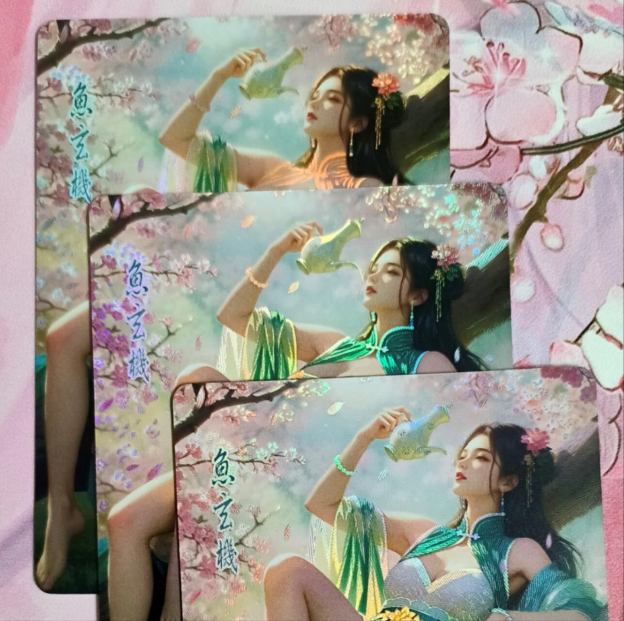 龙虎卡牌第六二场 百里霸场 （无佣金，周六结拍，欢迎送拍） 压纹彩闪3张 鸡腿佳人录 鱼玄机三渐变一套