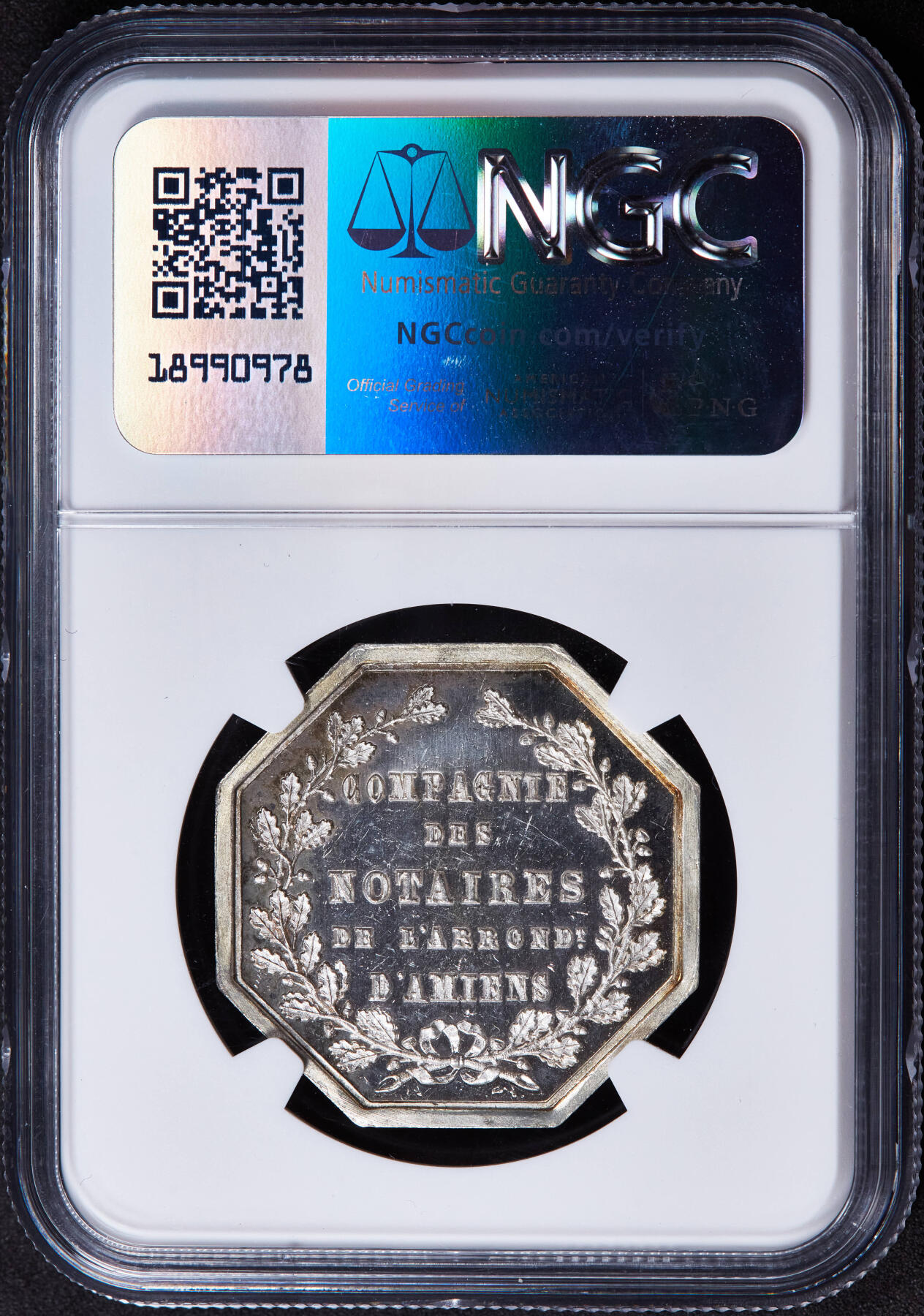 【俄甄集藏】2025年(044)11-12星期三晚 19:30 全场包邮 法国1854年第二帝国亚眠公证处银质八角代用币章，NGC MS62，凝霜感强烈，转光品相，丰饶角铭，标签错误