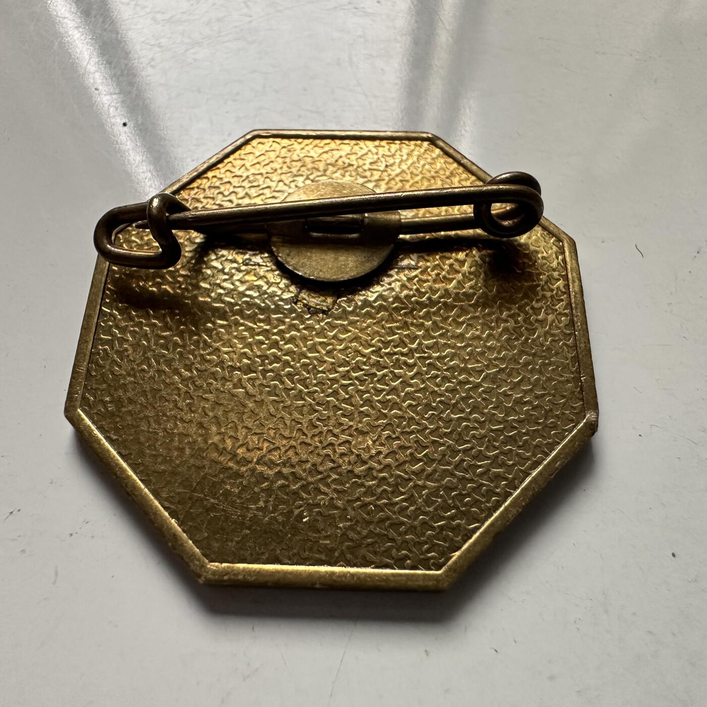 🌹外币初藏🌹🐯2025年第125场  每周二四六晚8️⃣点 接代拍 伊拉克萨达姆胸章