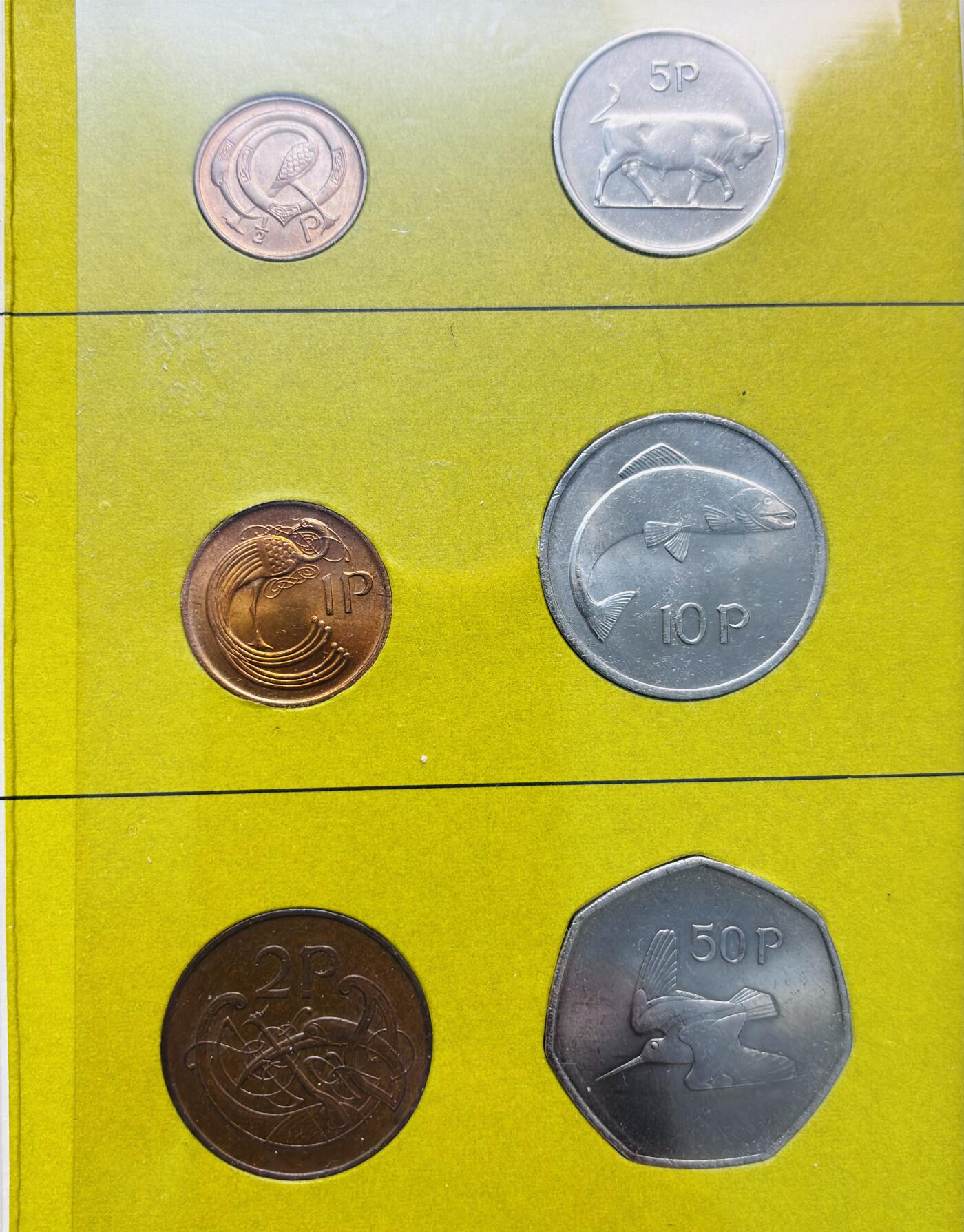 文馨钱币收藏第 279 场，银币，纪念铜章场 长期接收代拍品 带册子爱尔兰一套