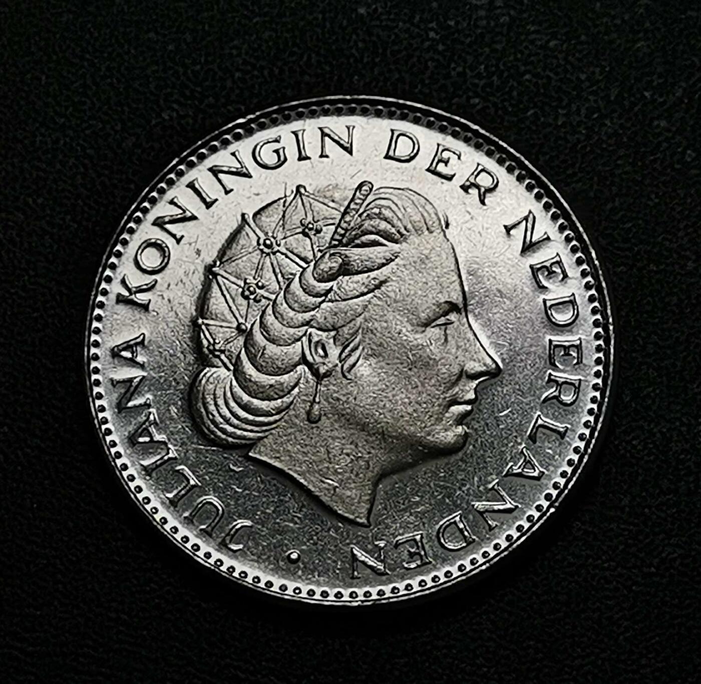 世界各国普、纪币捡漏专场(第十八场) 1979年荷兰朱利安女王2-1/2盾乌得勒支联盟成立400周年纪念币