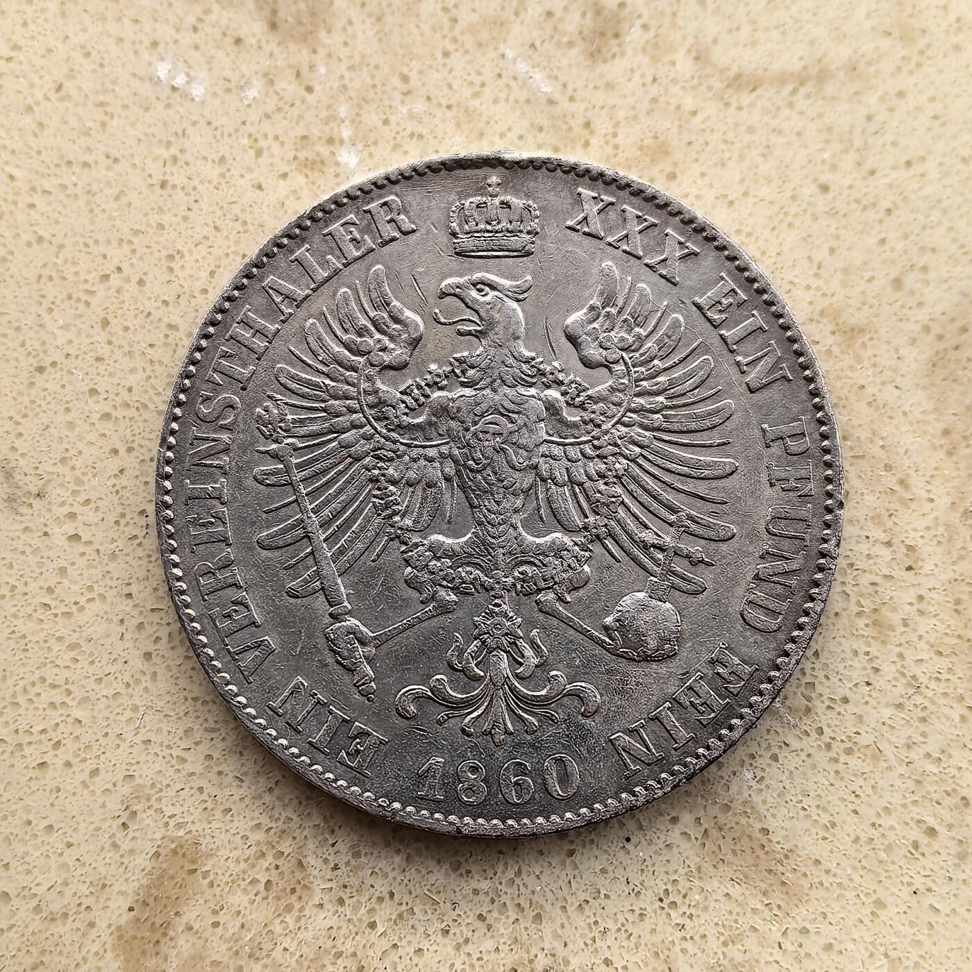 道一币馆币章第一百五十五场 德国1860年威廉一世鹰徽1泰勒银币 