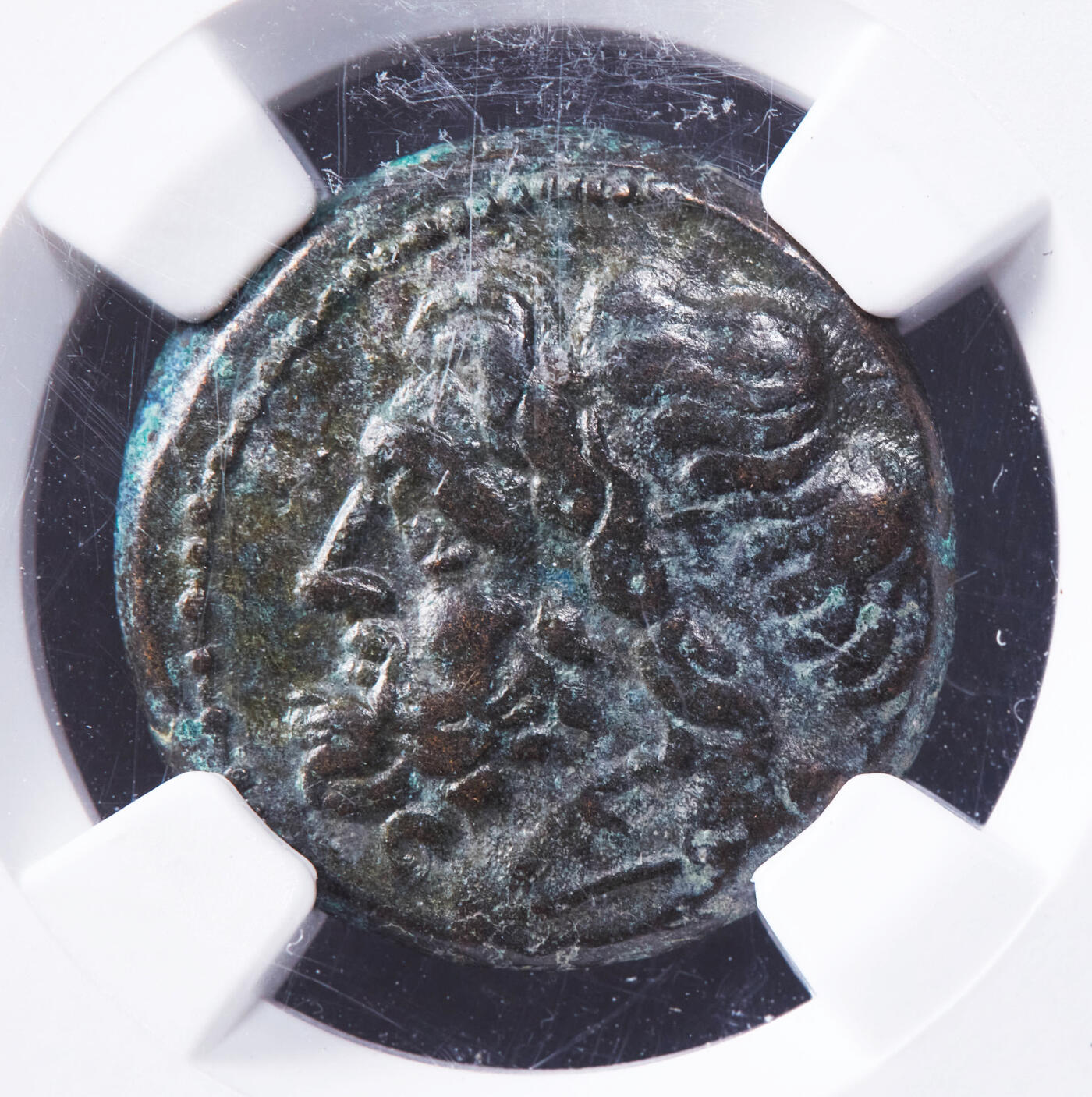 【俄甄集藏】2025年(044)11-12星期三晚 19:30 全场包邮 古希腊西西里岛叙拉古公元前275-前216年希伦二世海神波塞冬铜币，NGC XF，出自波塞冬集藏，正面海神波塞冬头像，背面波塞冬的法器三叉戟，两边各有一只海豚，NGC海神特殊标签