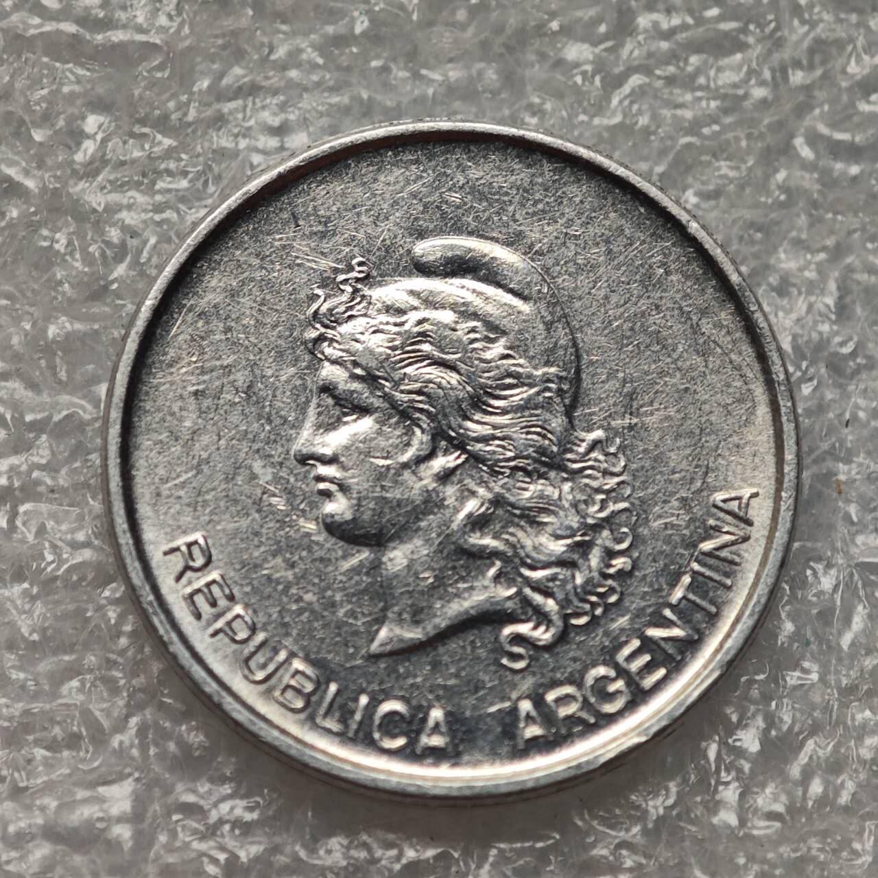 【淘币小摊】限时拍第七百九十五拍  葡属印度爪哇波兰阿根廷专场  满百包邮可预留两周  周一统一发货  阿根廷1983年10分铝币货币贬值万倍 km89