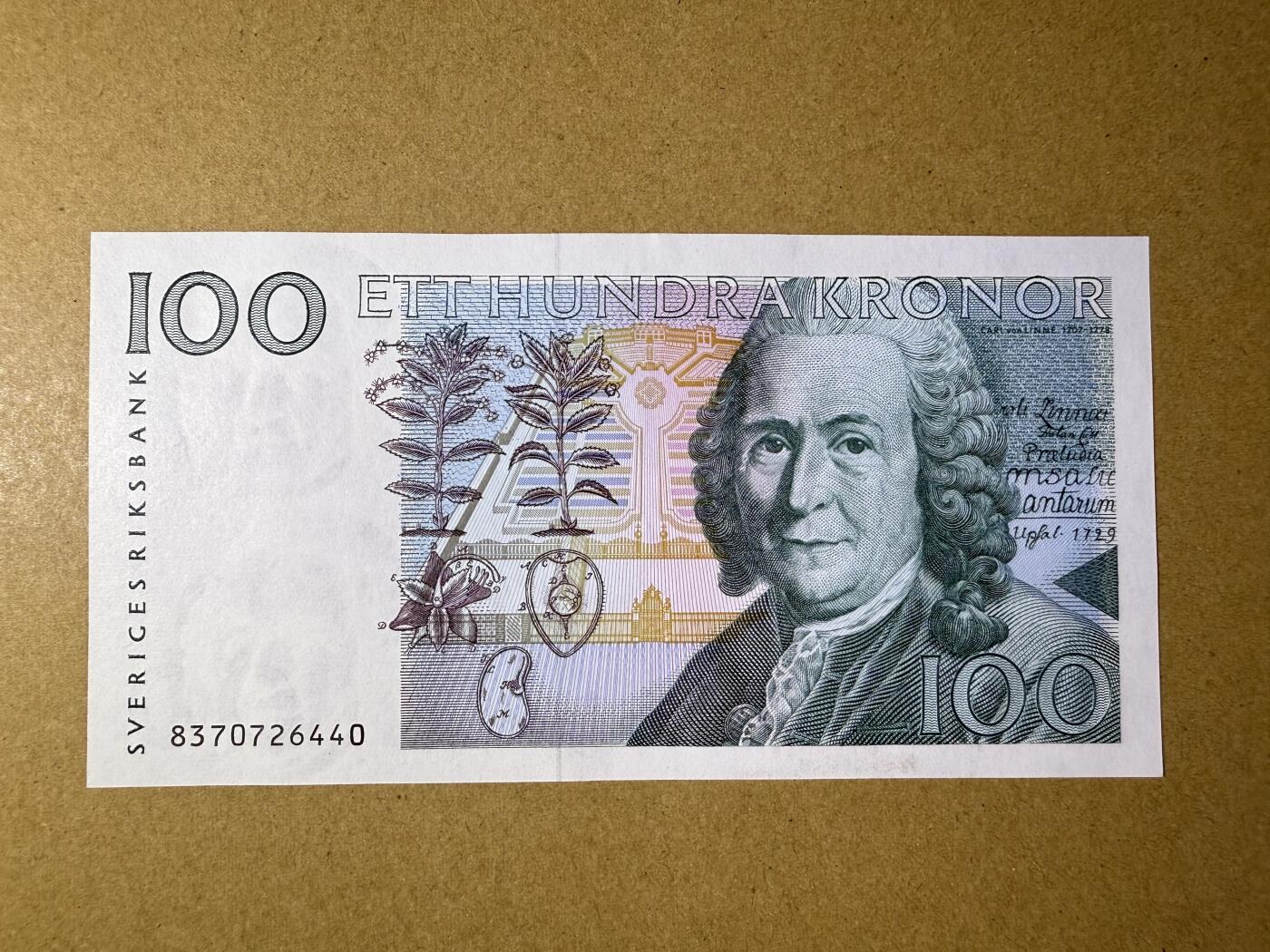 《艾美收藏》第219期-11.9周日外币畅拍场 瑞典100克朗 UNC 1998年 初版 瑞典自然科学家林奈