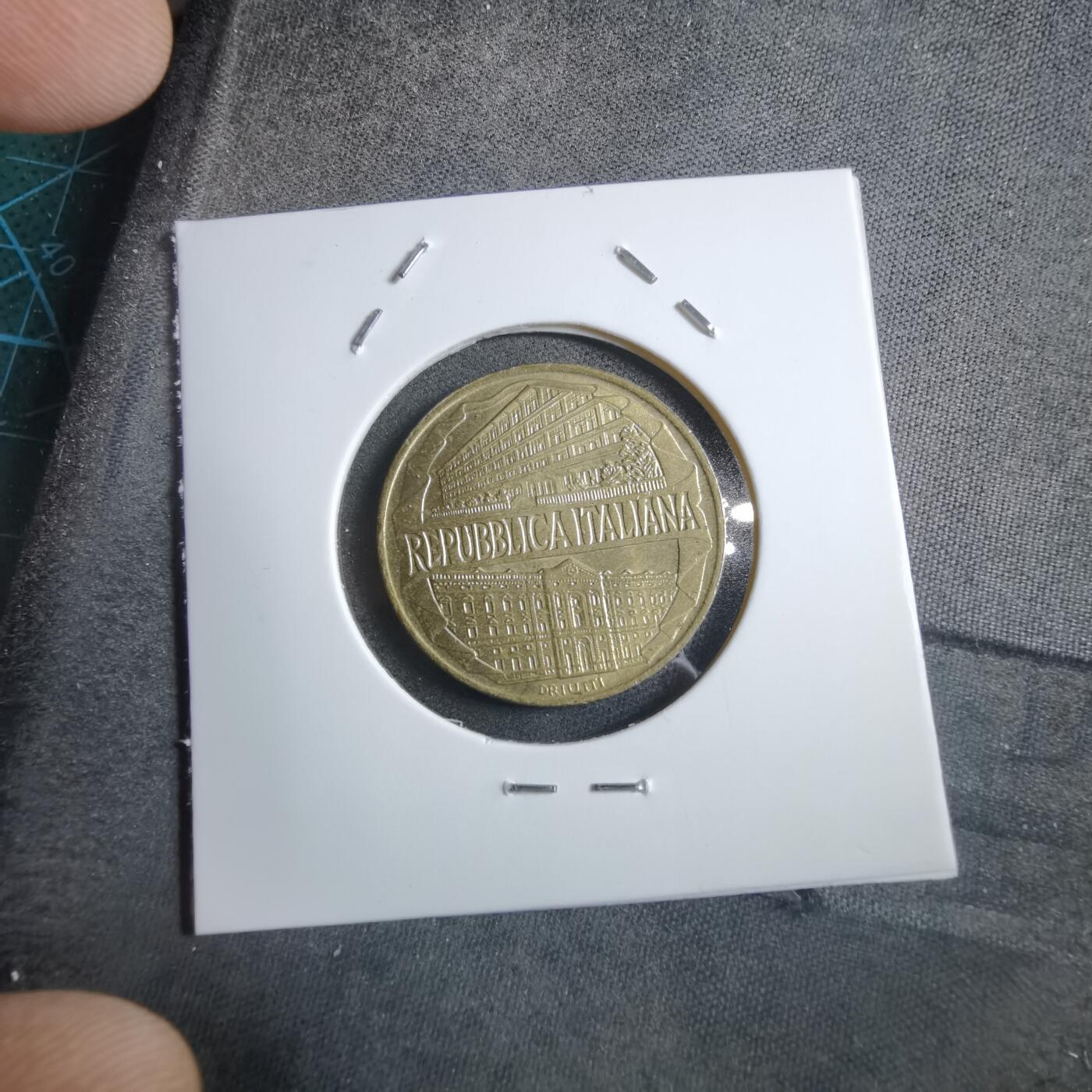 沼泽如烟--第894场 意大利1996年200里拉纪念币