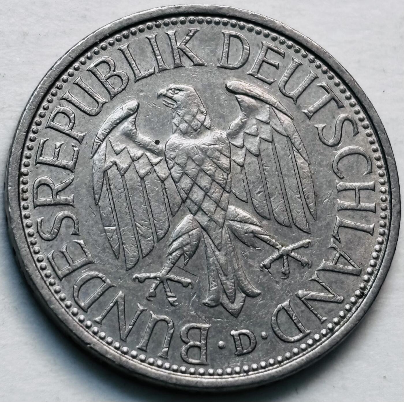 文馨钱币收藏第 279 场，银币，纪念铜章场 长期接收代拍品 1983 年德国 1 马克 D 版