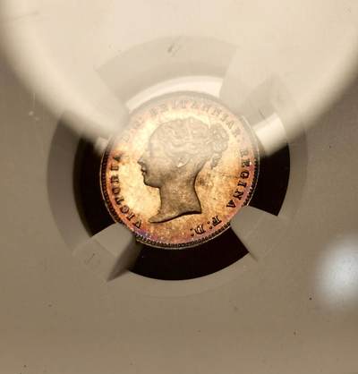 甄臻铺-世界币章拍卖（第38期）立冬小精品场，送拍享返佣金等优惠多多 NGC-MS64 AU58-MS64 1887年英国维多利亚女王濯足币 镜面五彩 少见的年份 三便士包浆太厚低评，S级别的少见程度