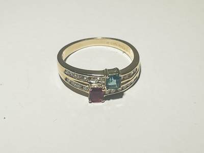 亿嘉拍卖2025年秋季私人典藏拍卖 - 18k金镶红宝石祖母绿戒指