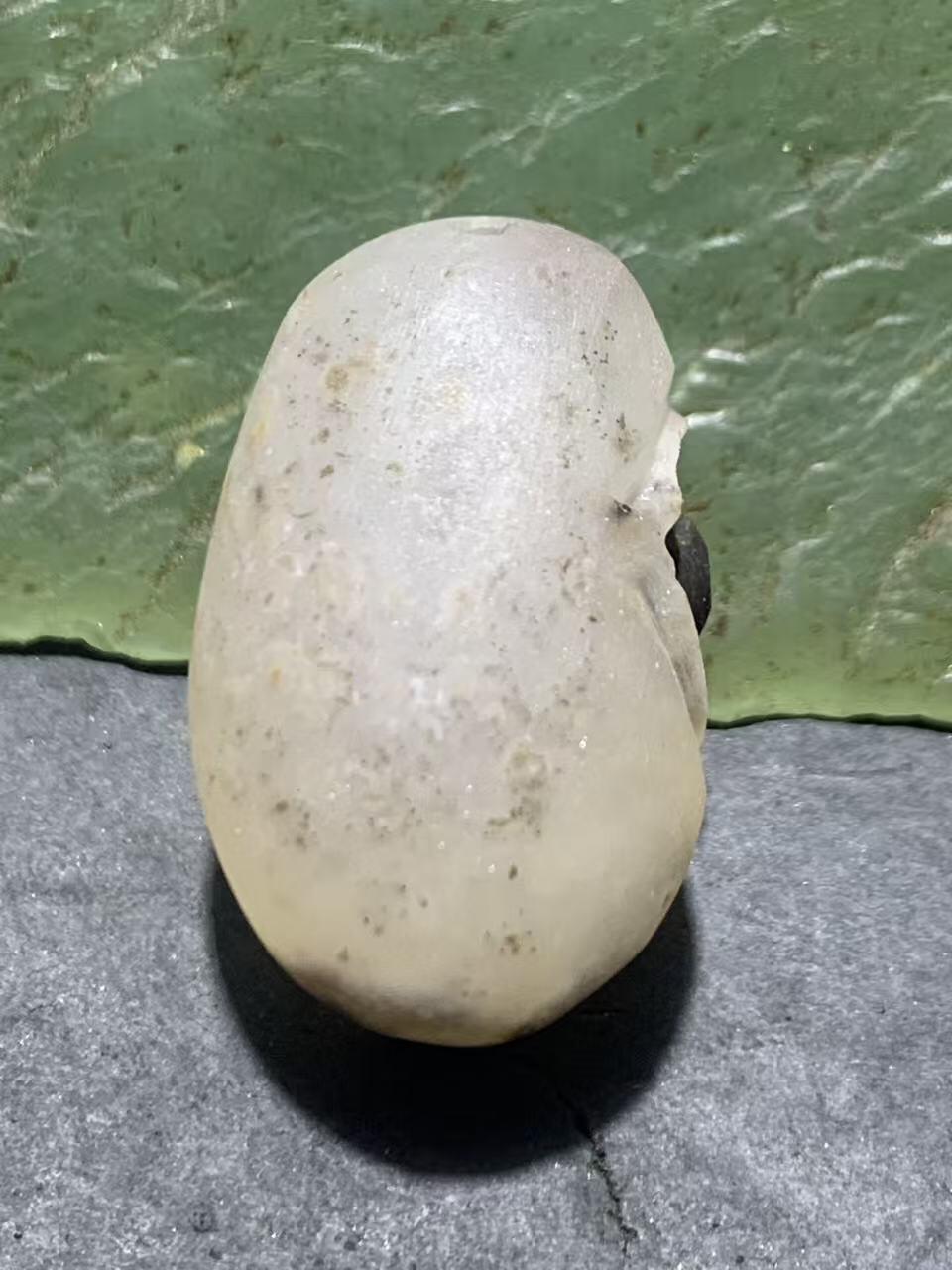 精美冰飘原皮战国红玛瑙雕刻天眼图案随形吊坠一个！