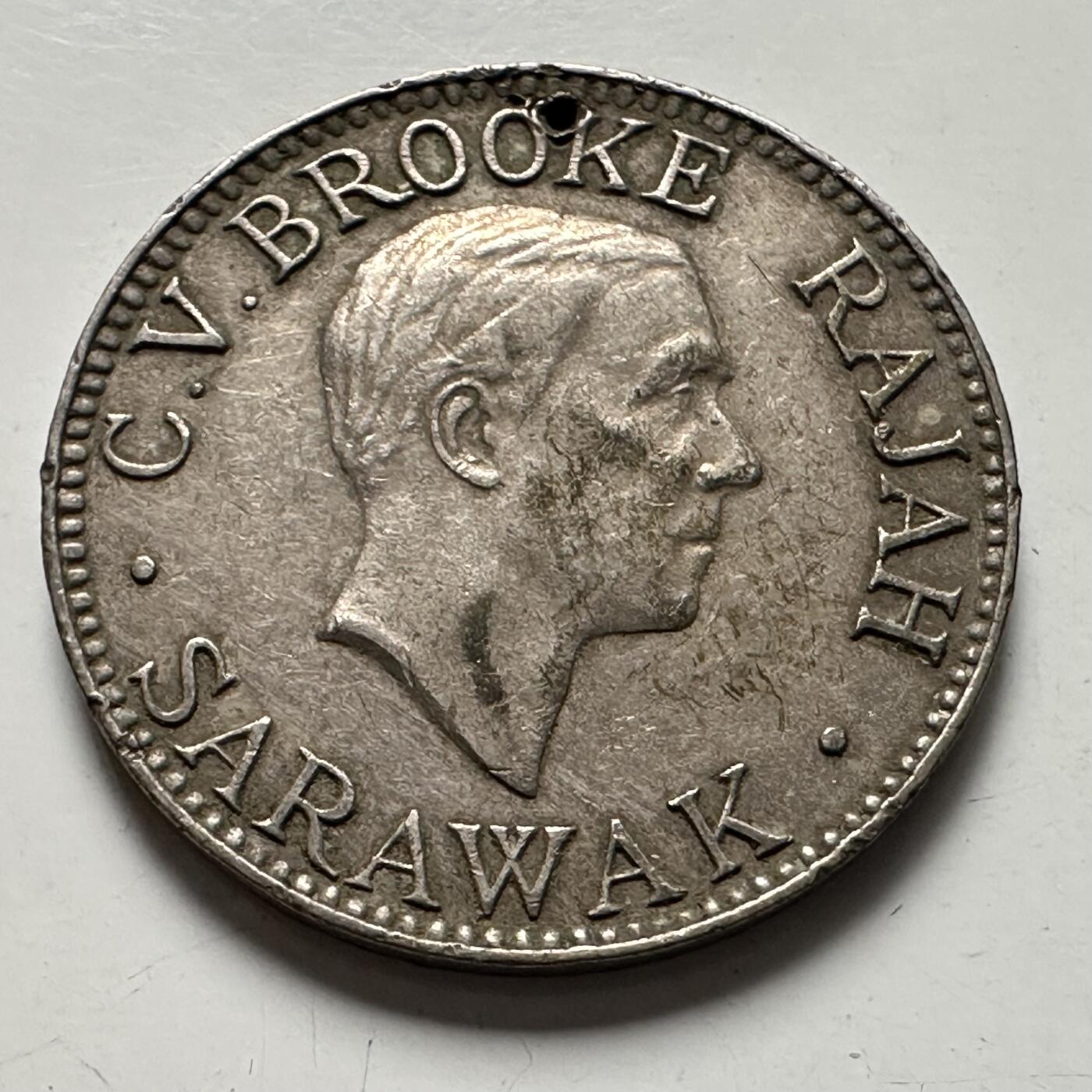 🌹外币初藏🌹🐯2025年第125场  每周二四六晚8️⃣点 接代拍 沙捞越1934年十分 有未穿小孔