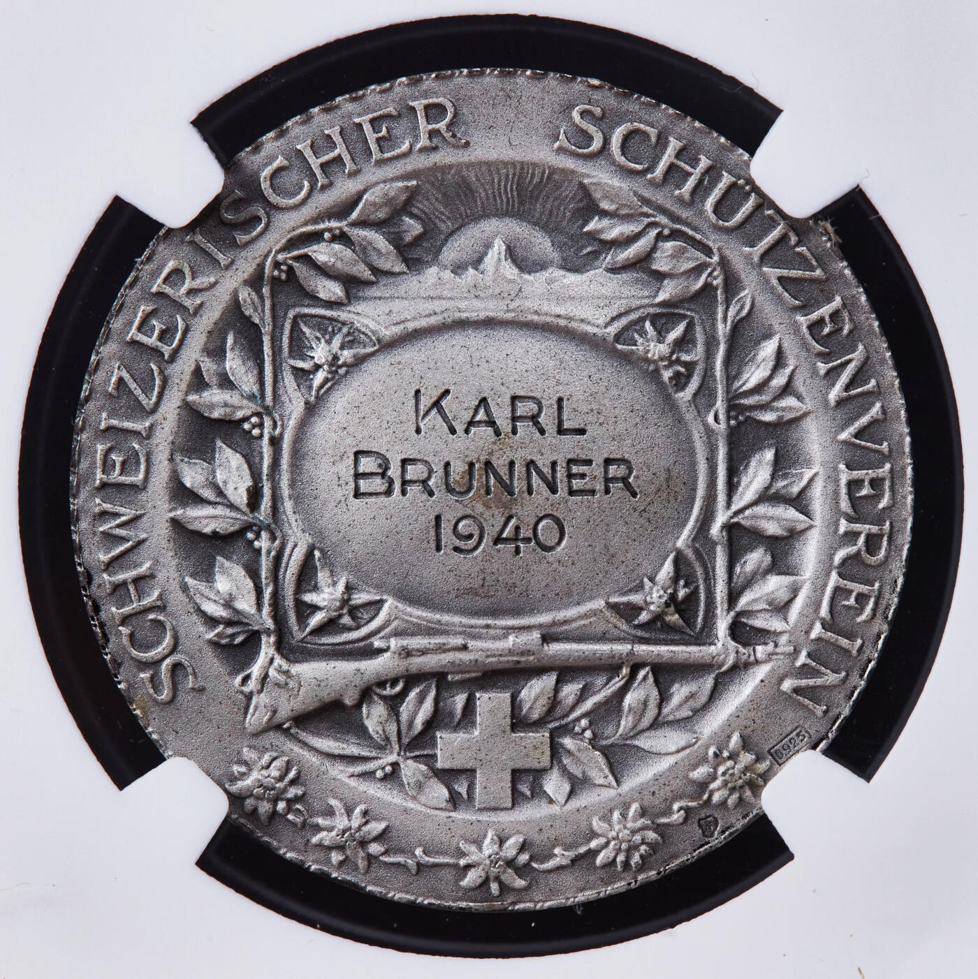 【俄甄集藏】2025年(044)11-12星期三晚 19:30 全场包邮 瑞士1940年纪念联邦射击节银质奖章，NGC MS65，授予卡尔·布伦纳，磨砂底板，顶级状态