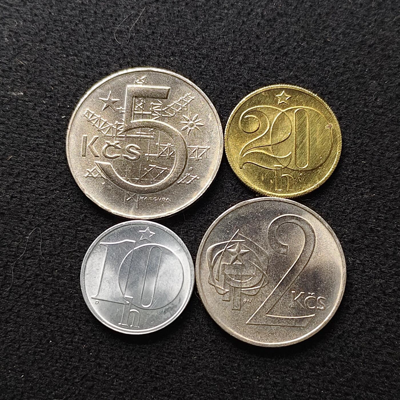 【全场包邮】纯粹捡漏拍476场（免费代拍第13场）调整中 捷克斯洛伐克1980年原光好品4枚套币