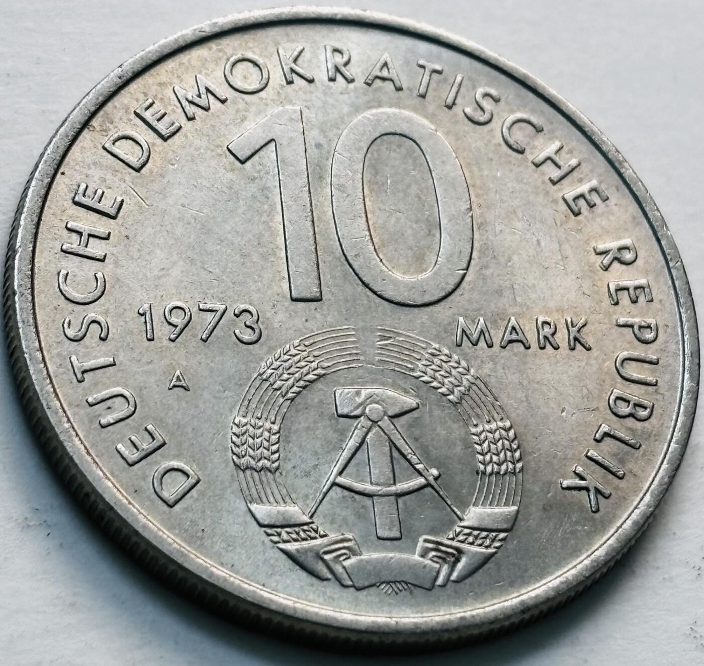 文馨钱币收藏第 279 场，银币，纪念铜章场 长期接收代拍品 原光好品 1973年 东德10马克纪念币 第十届世界青年与学生联欢节