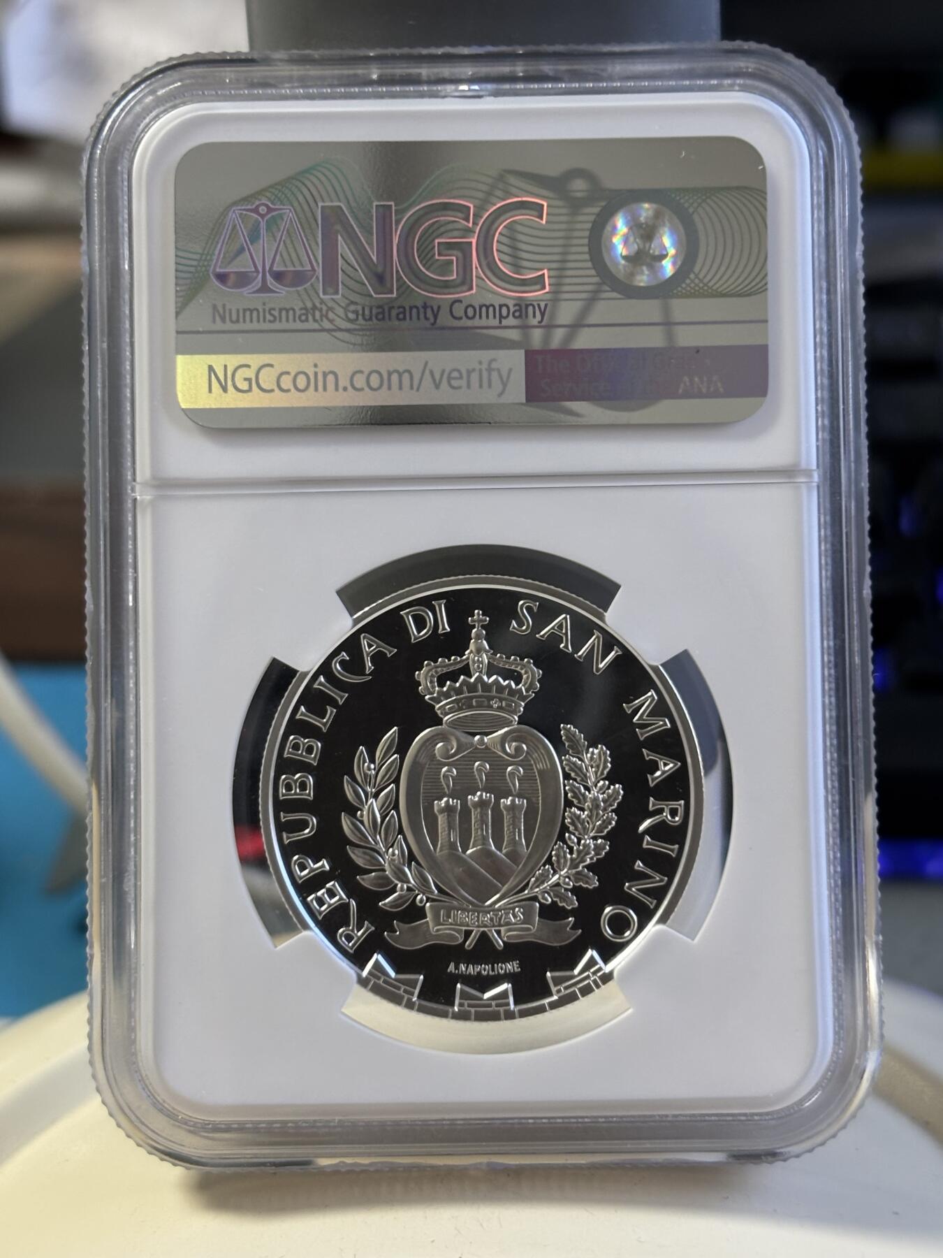 第181期拍卖 圣马力诺2021年雕塑家切利尼逝世450周年银币 NGC PF69，925银，22克