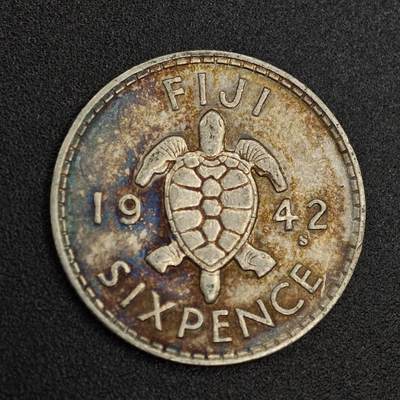 【淘币小摊】实时拍第七百九十一拍   散币纸币套币场   满百包邮可预留二周 每周一统一发货   - 斐济1942年乔治六世6便士银币