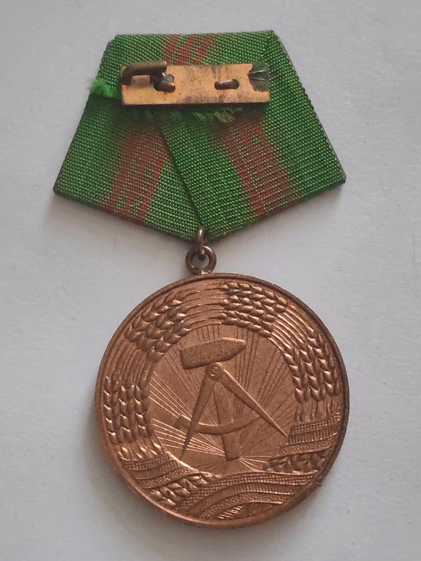 荷兰第128期勋赏拍卖