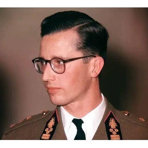 比利时1980年 博杜安一世高浮雕精制大镀银章 50MM