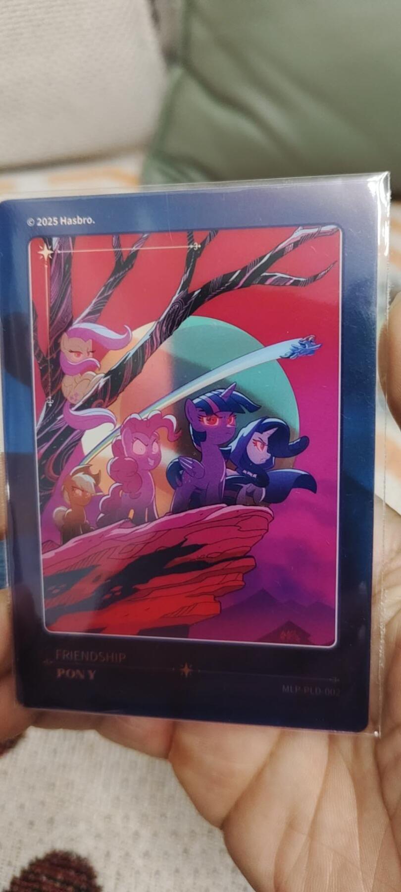 秋原瞳的小店第二十八期（持续收拍，深夜入冬的稀雨，总是静寂的……） 卡游小马宝莉荧光卡，小时候的感觉