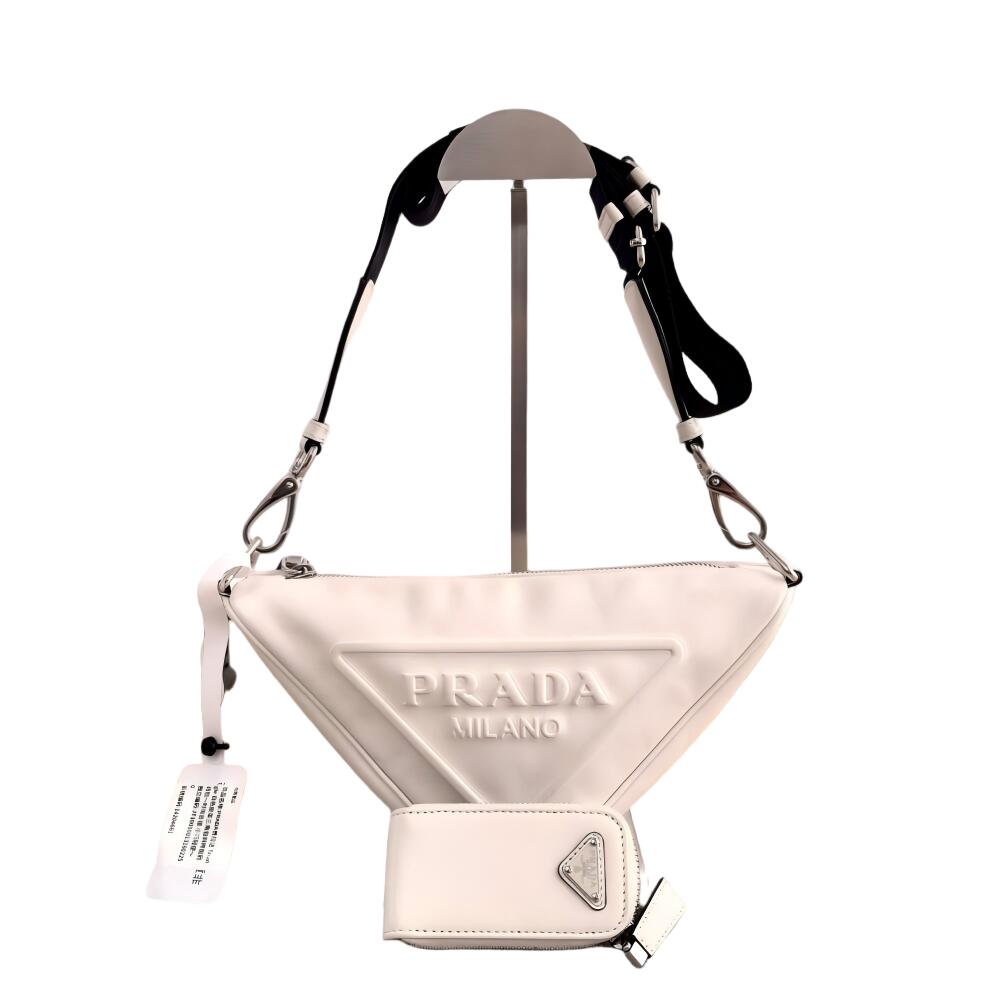 亿嘉拍卖2025年秋季私人典藏拍卖 普拉达 背包