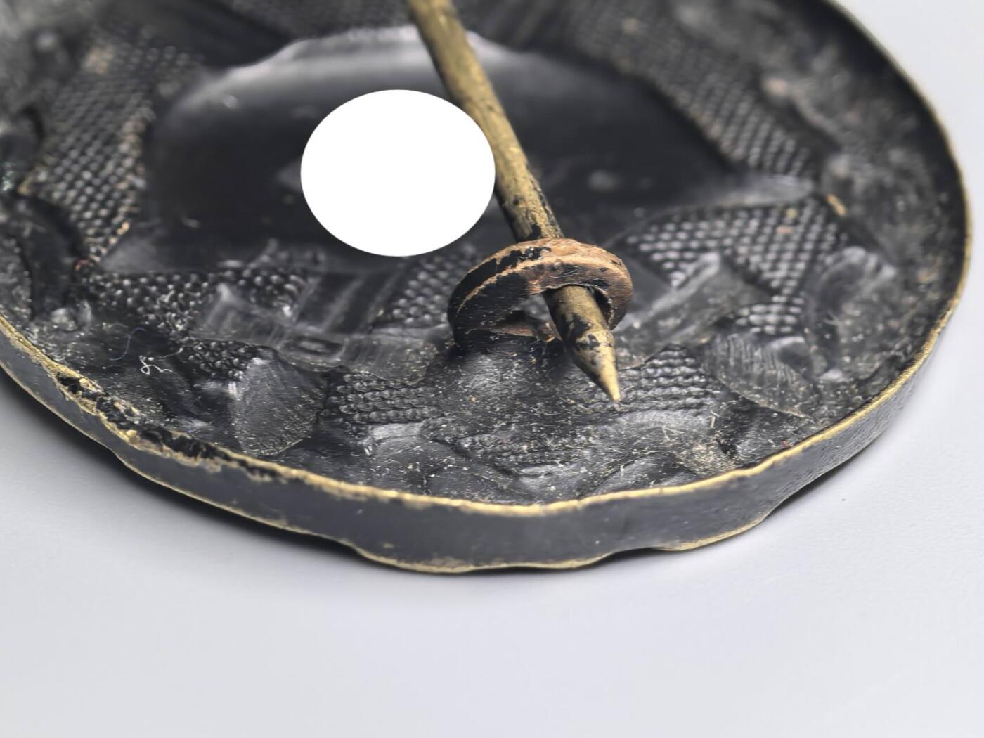 小驴勋章奖章收藏11月8日周六晚6点拍卖（珍爱和平，收藏战争，铭记历史，勿忘国耻，忠党爱国。有偿代拍，送拍规则在简介最后，参拍须阅读规则后再参拍，关系到运费包装发货时效真假辨别等关键信息，拍卖时不再发原图，看大图店主微信码在最后拍品里）