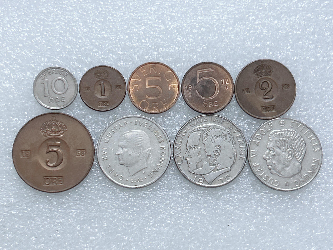 第一海外回流一元起拍收藏 散集专场  第263期 瑞典不同版本硬币 9枚