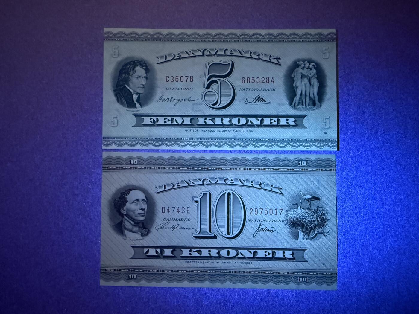 《艾美收藏》第219期-11.9周日外币畅拍场 丹麦5、10克朗2张 UNC “三裸女