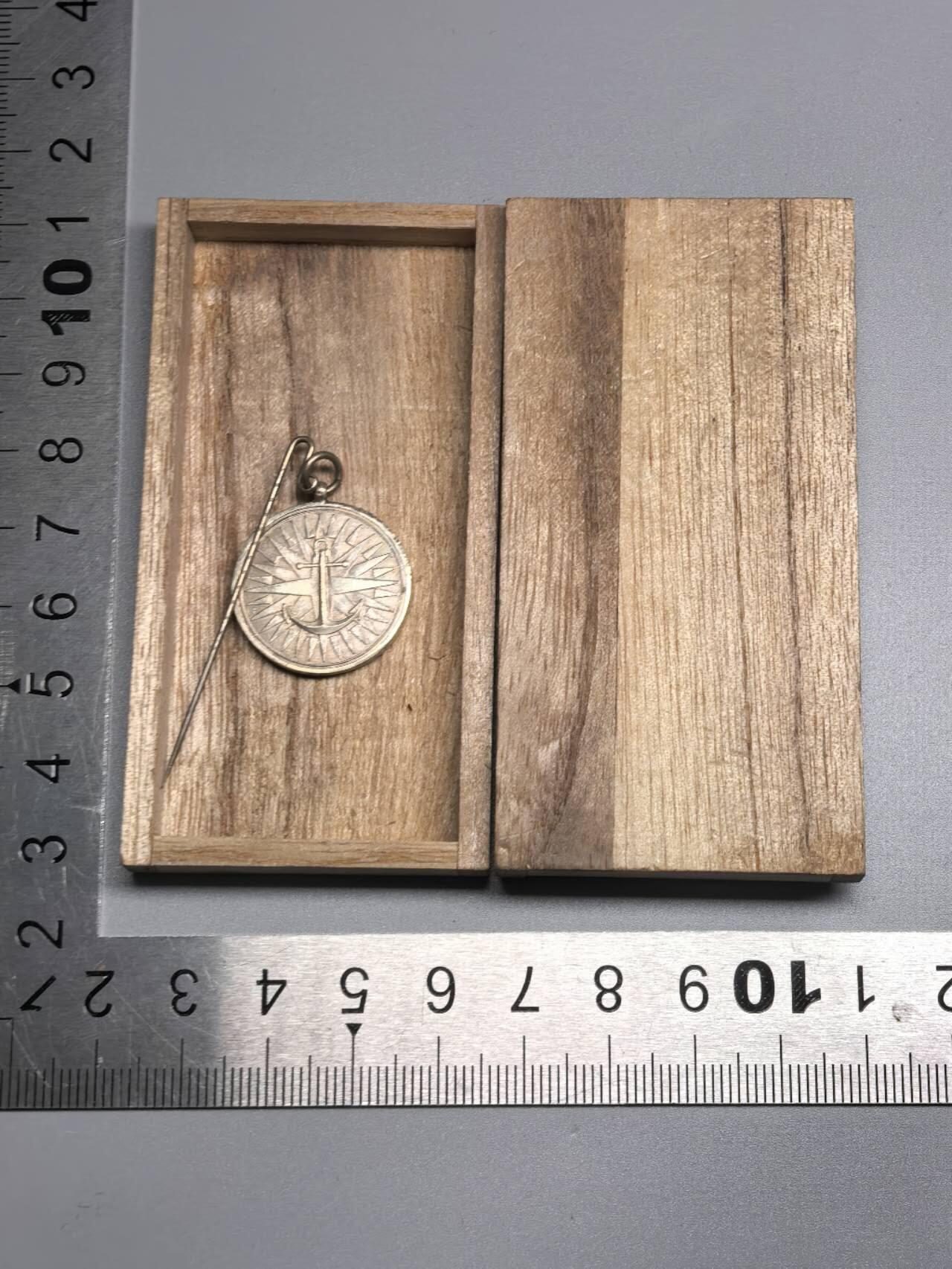 小驴勋章奖章收藏11月8日周六晚6点拍卖（珍爱和平，收藏战争，铭记历史，勿忘国耻，忠党爱国。有偿代拍，送拍规则在简介最后，参拍须阅读规则后再参拍，关系到运费包装发货时效真假辨别等关键信息，拍卖时不再发原图，看大图店主微信码在最后拍品里） 义勇舰队建设章带盒