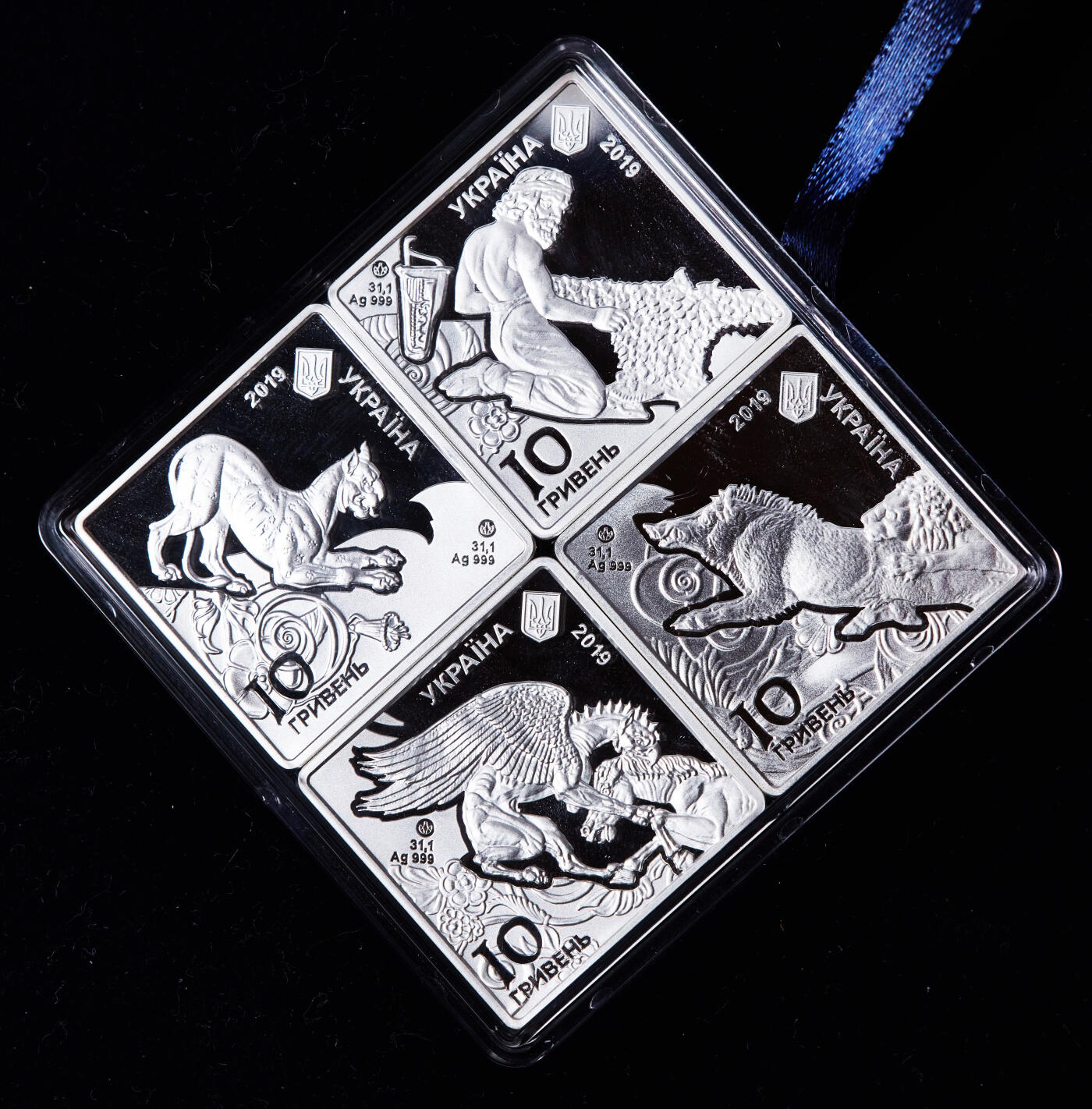 【俄甄集藏】2025年(044)11-12星期三晚 19:30 全场包邮