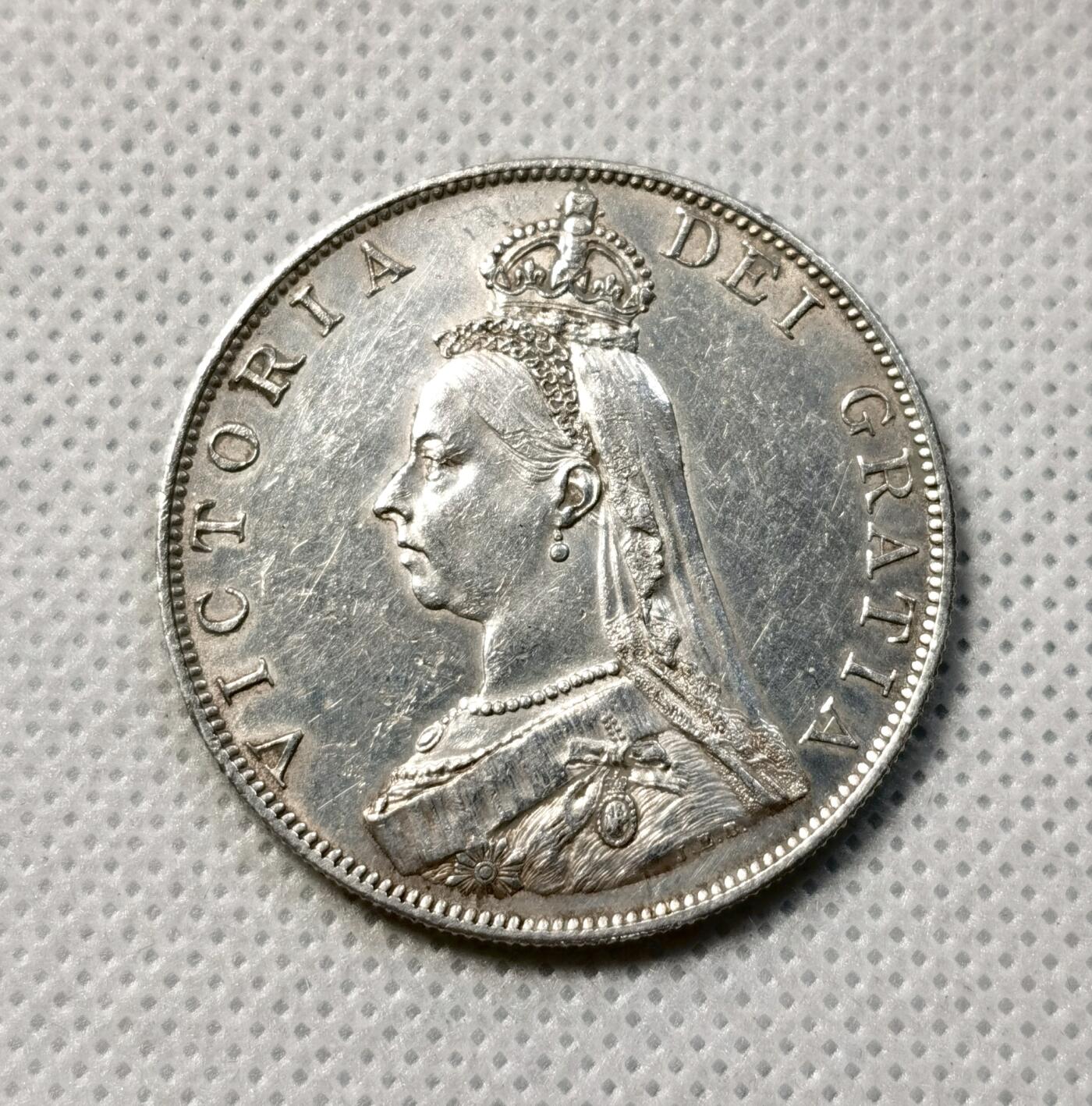 甄臻铺-世界币章拍卖（第38期）立冬小精品场，送拍享返佣金等优惠多多 1887年英国高冠双弗洛林，罗马字体版