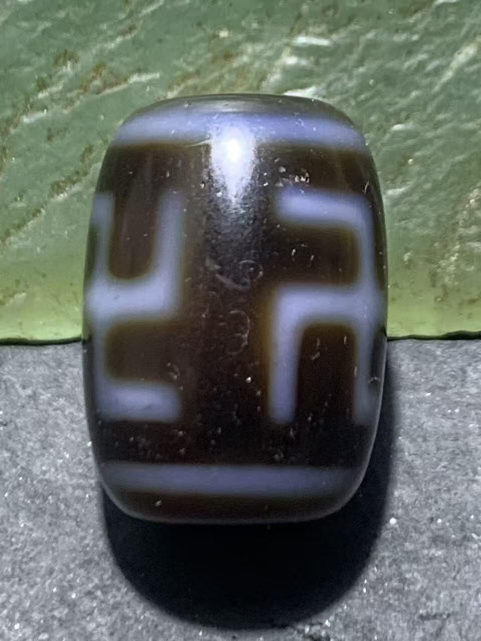 仅此一颗，精品万字符玛瑙天珠一颗，