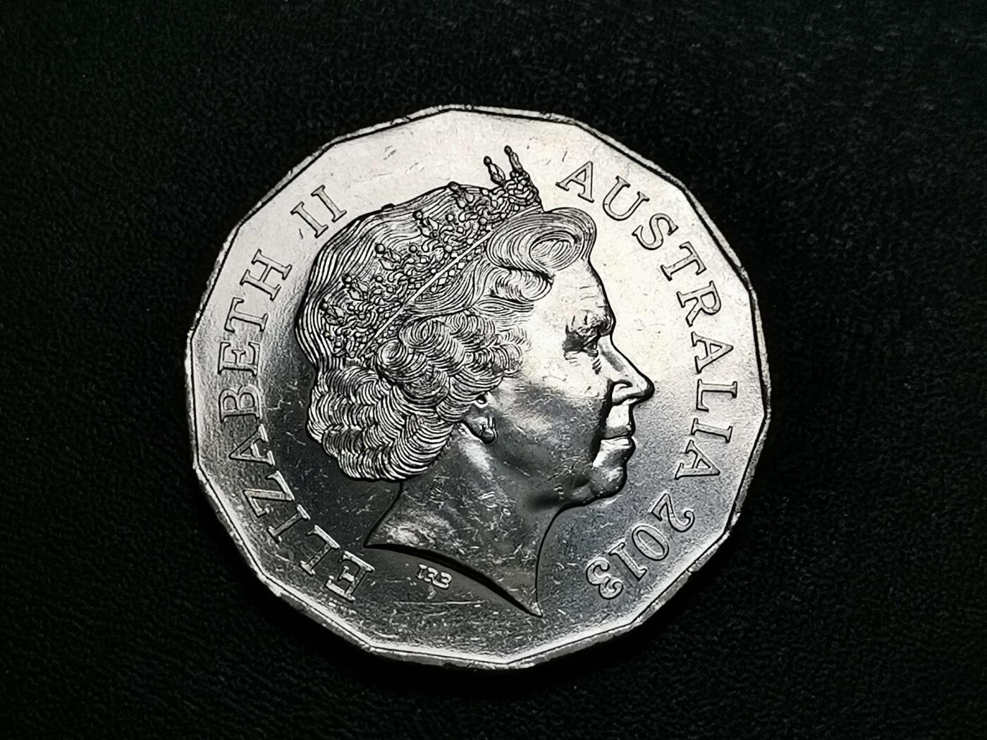 世界各国普、纪币捡漏专场(第十八场) 【绝版】2013年伊丽莎白二世女王澳大利亚蛇年50分纪念币